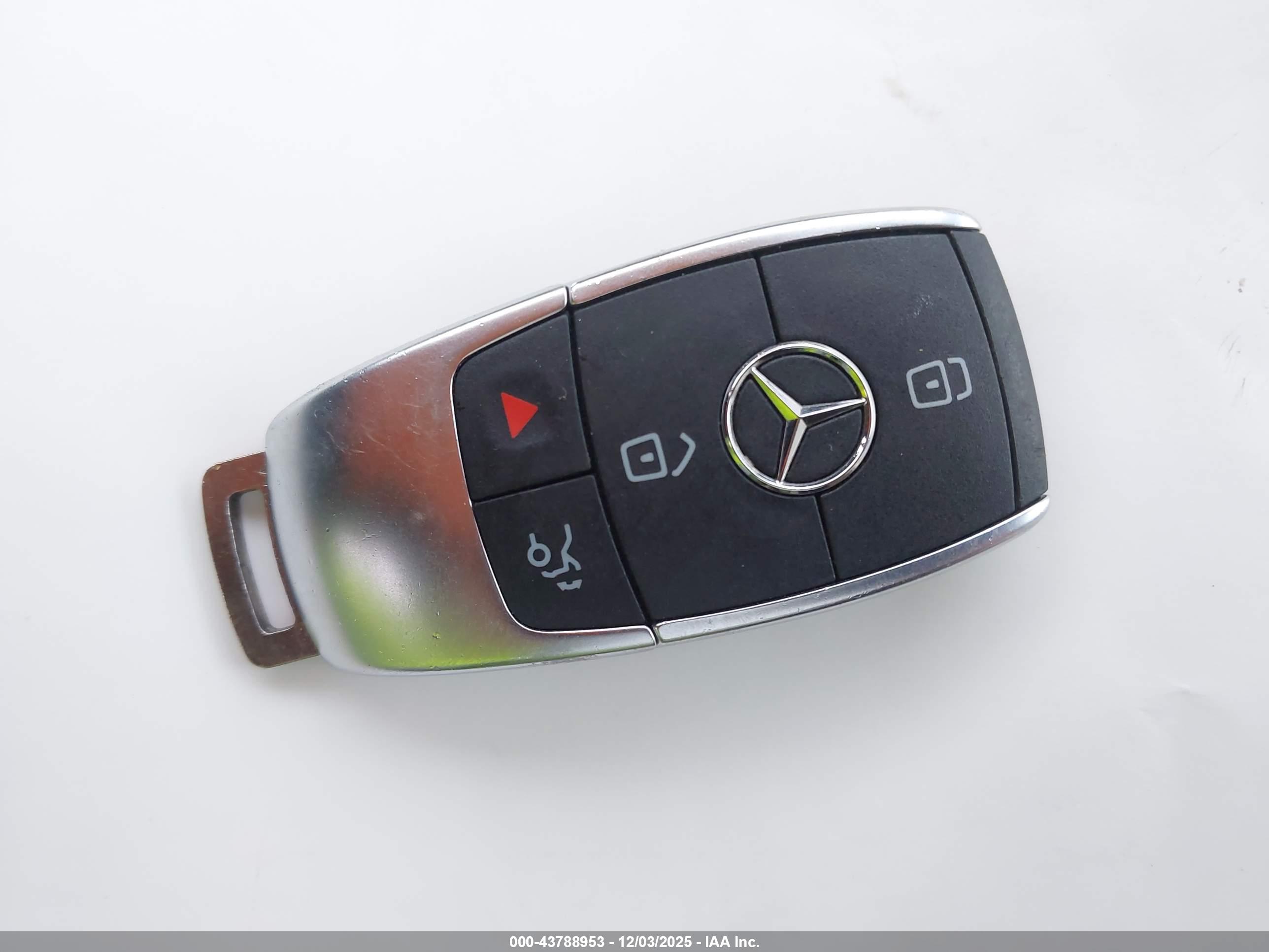 MERCEDES-BENZ GLE image 11