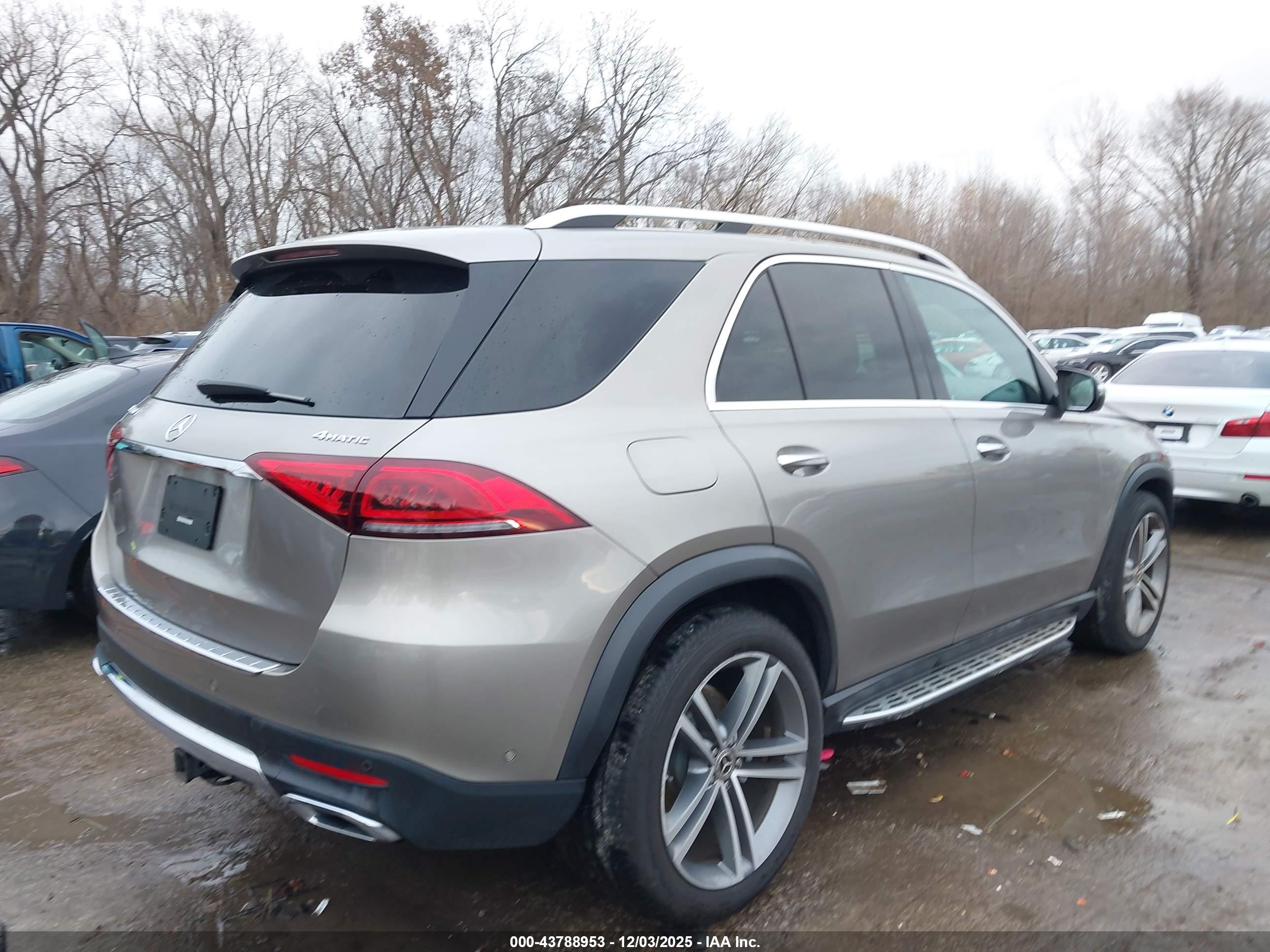 MERCEDES-BENZ GLE image 4