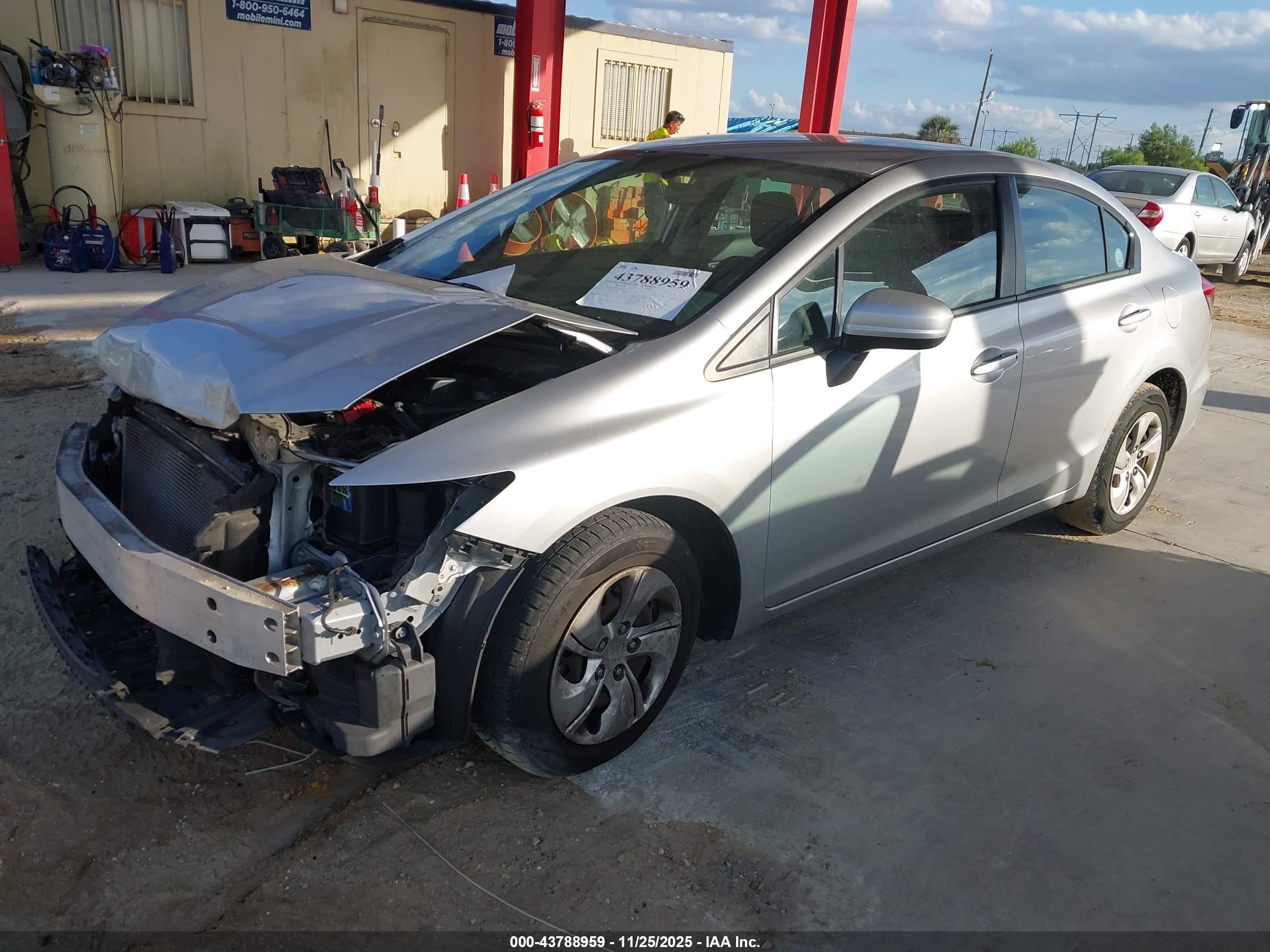 HONDA CIVIC image 2