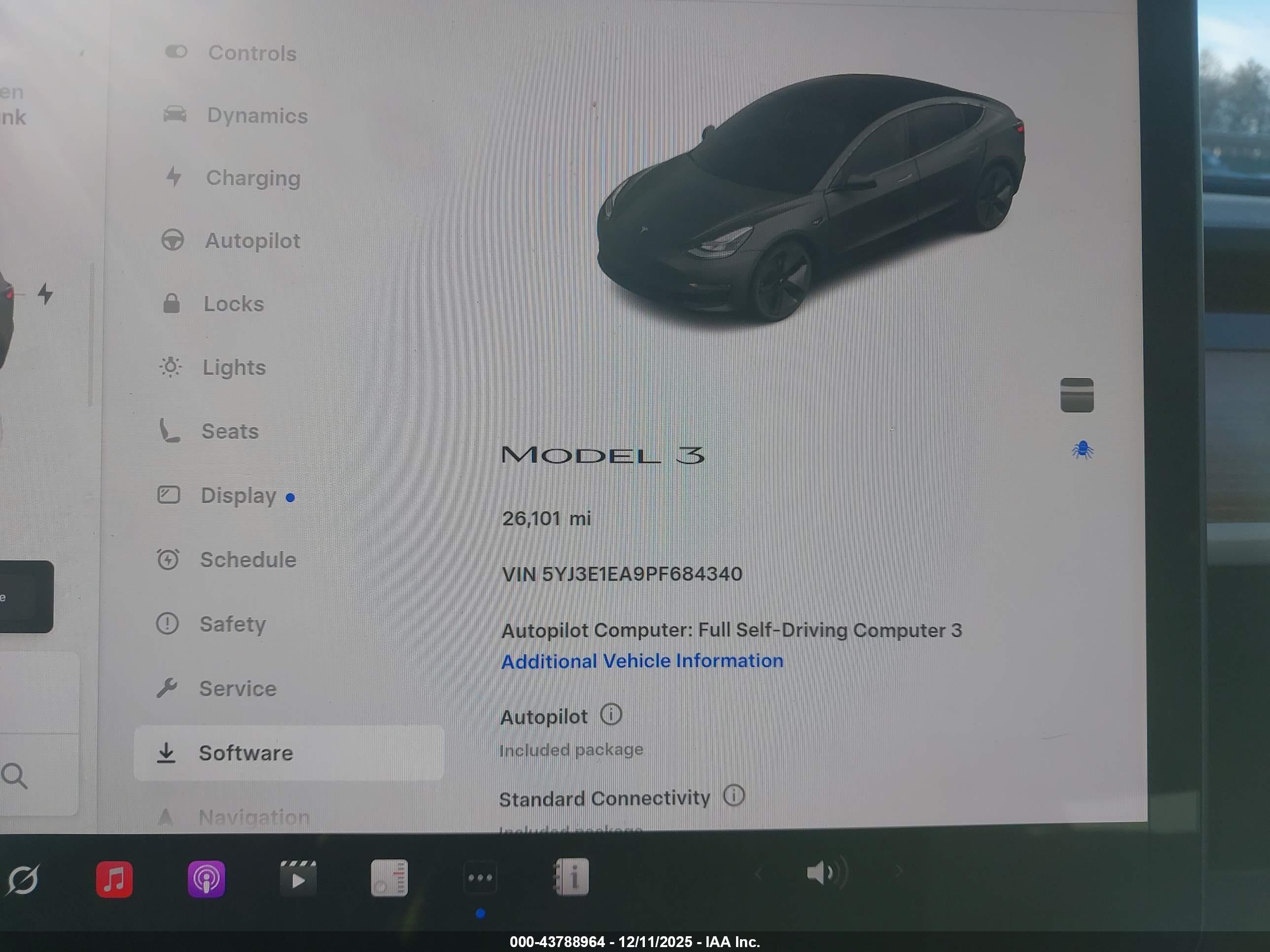TESLA MODEL image 7