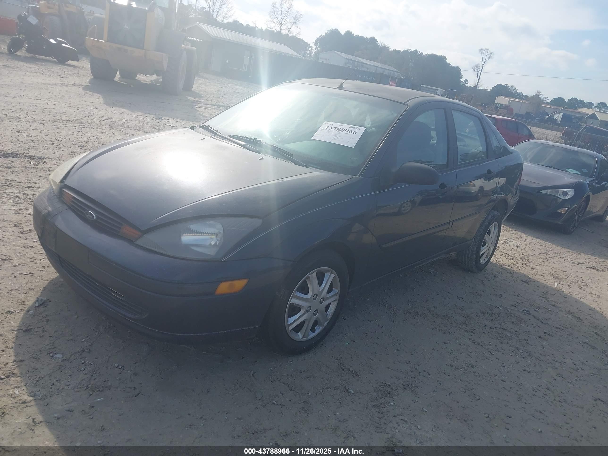 FORD FOCUS image 2