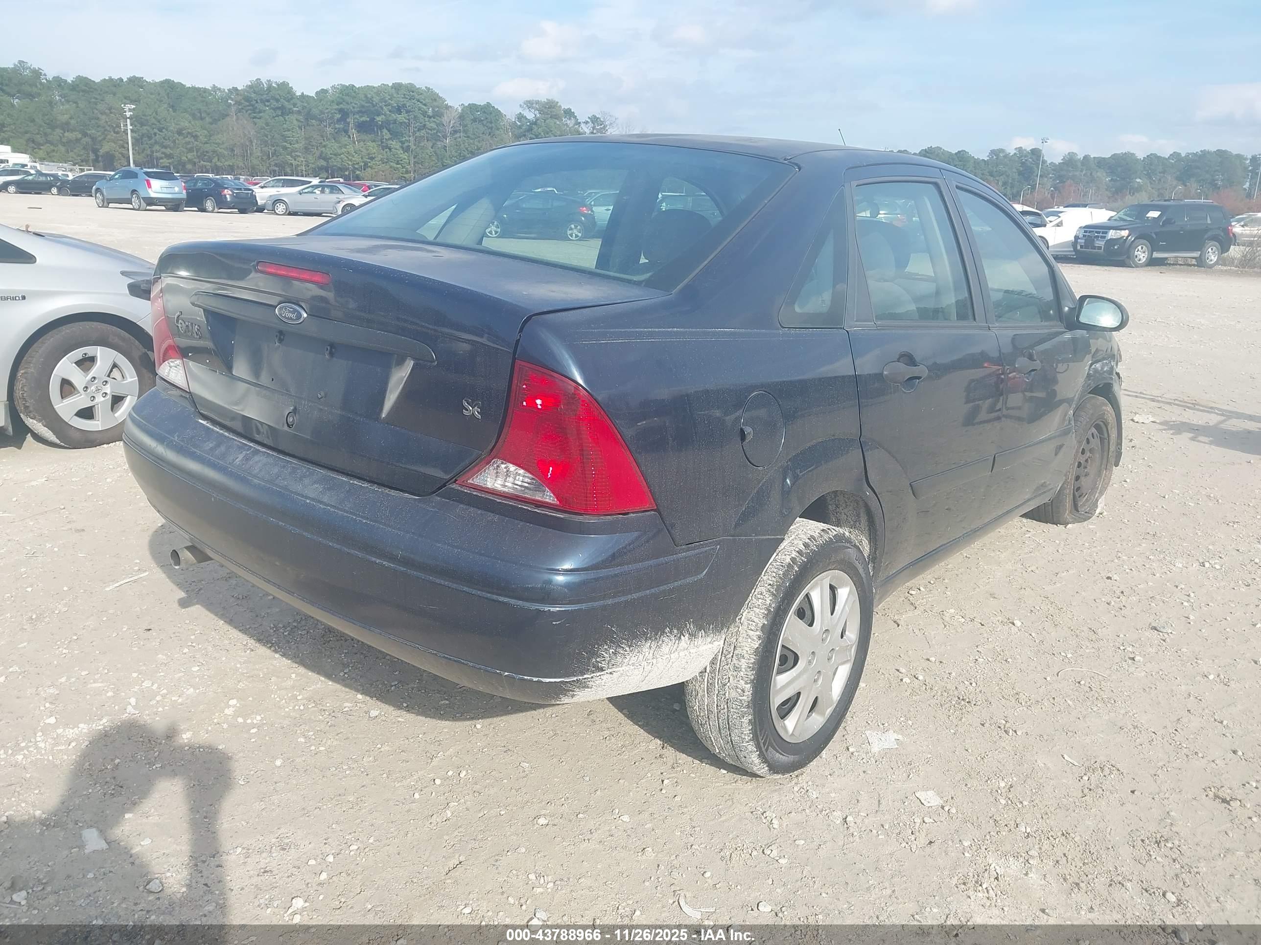 FORD FOCUS image 4
