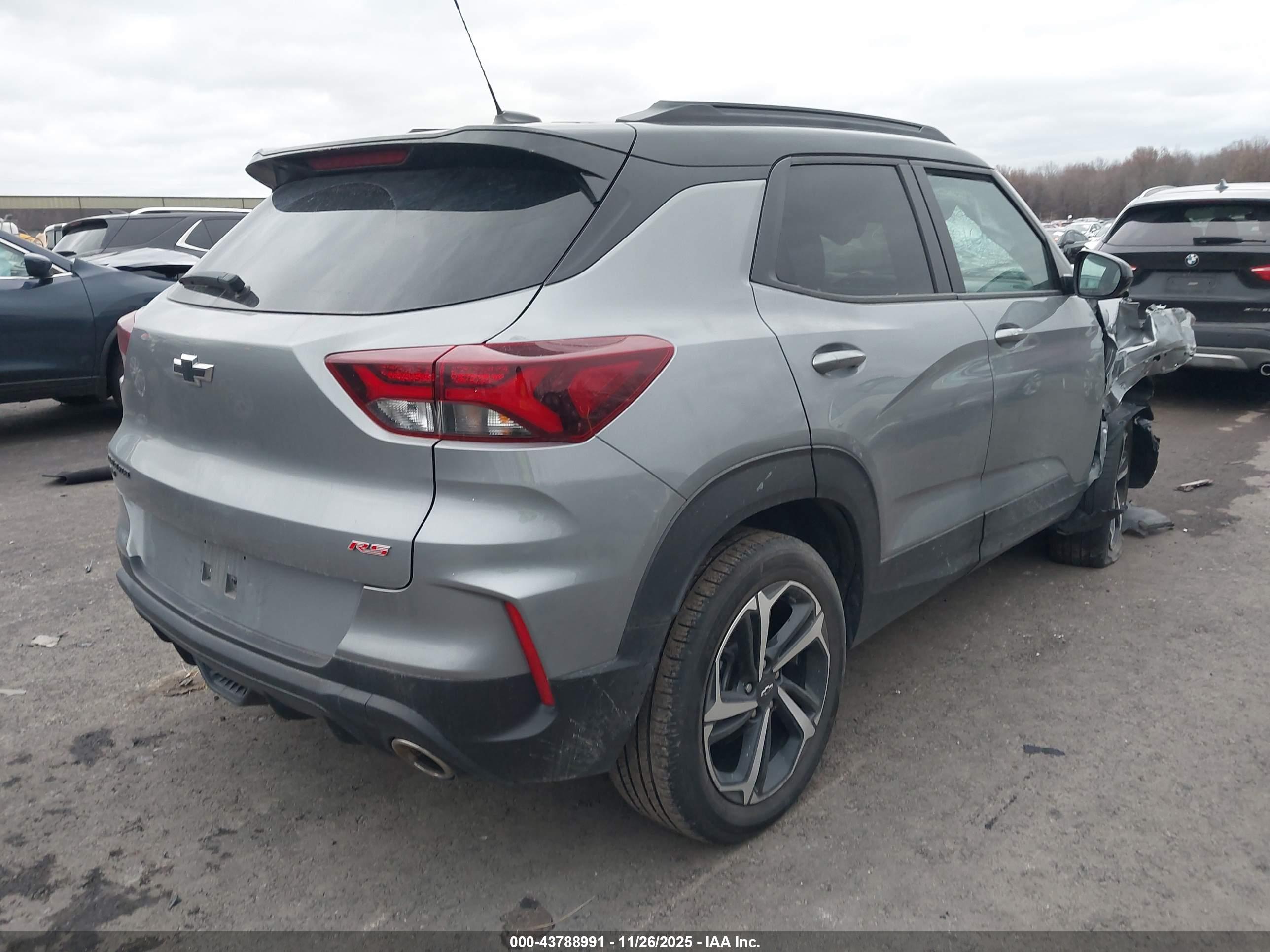 CHEVROLET TRAILBLAZER image 4