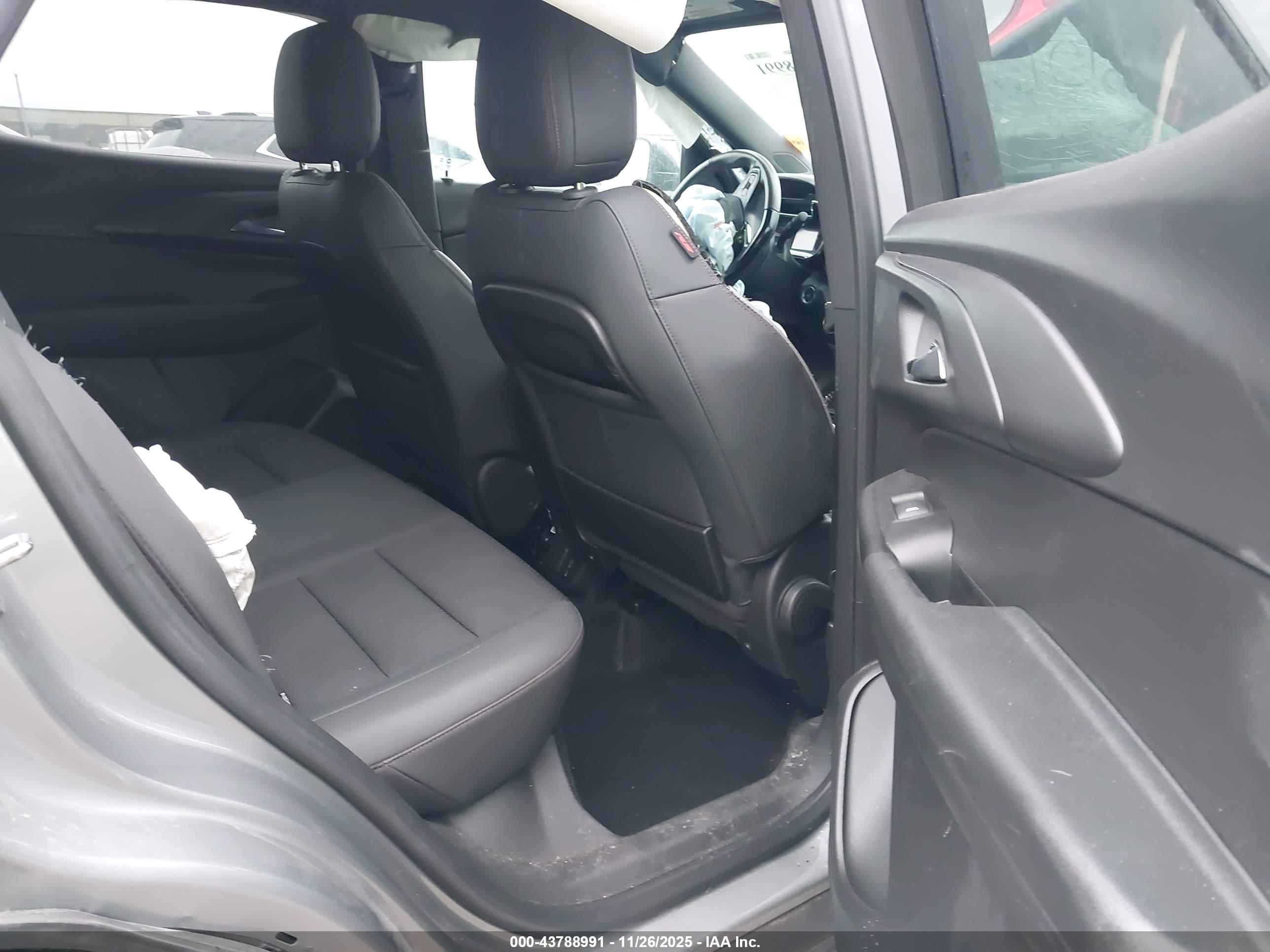 CHEVROLET TRAILBLAZER image 8
