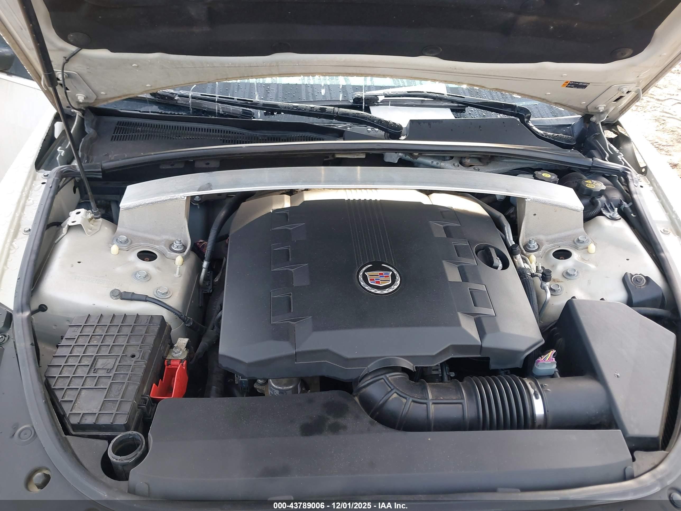 CADILLAC CTS image 10
