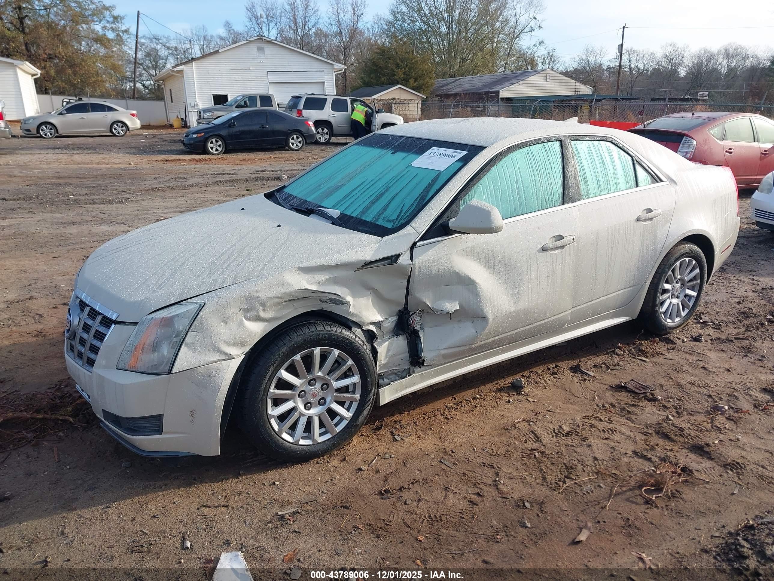 CADILLAC CTS image 2
