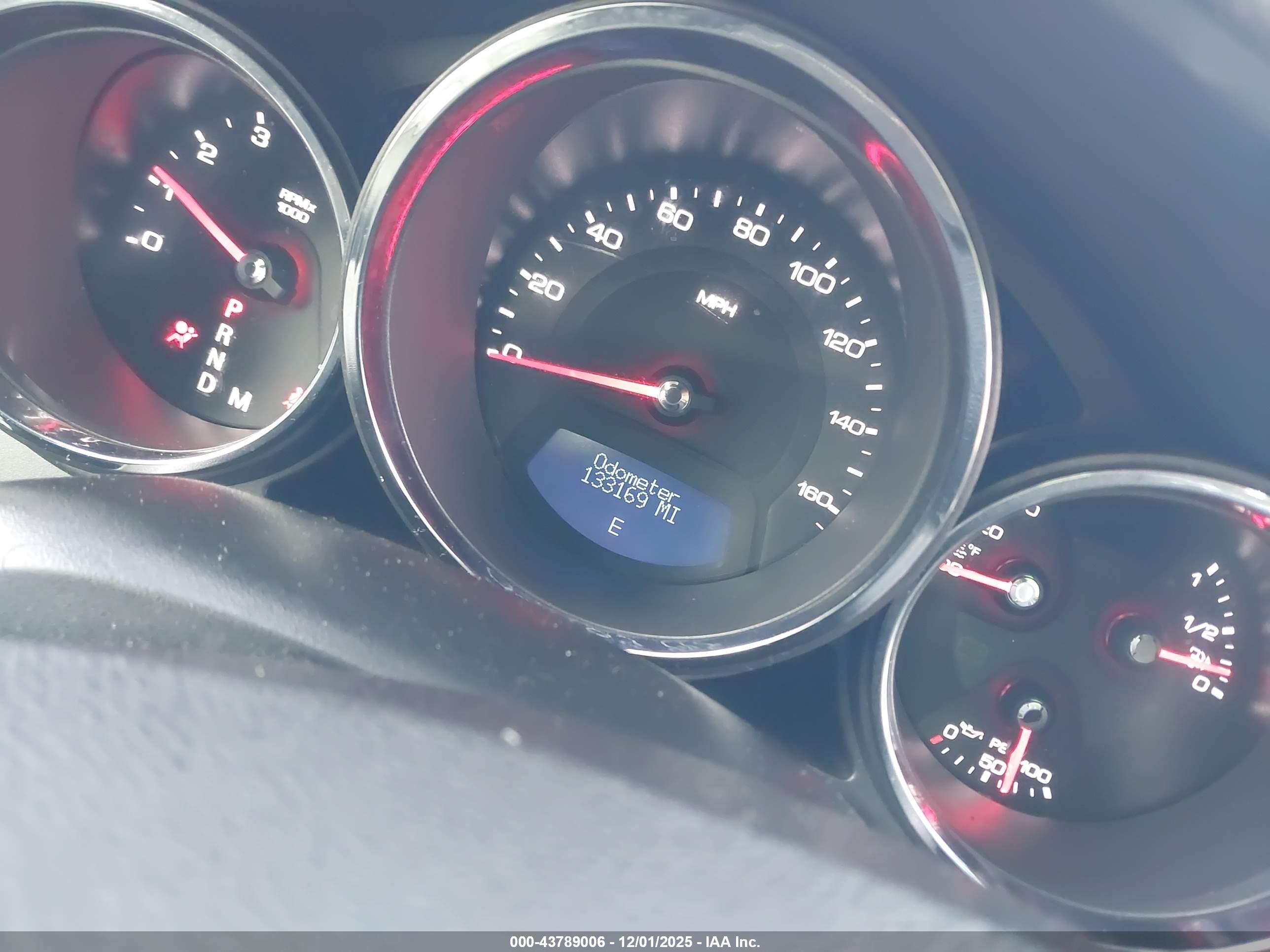 CADILLAC CTS image 7