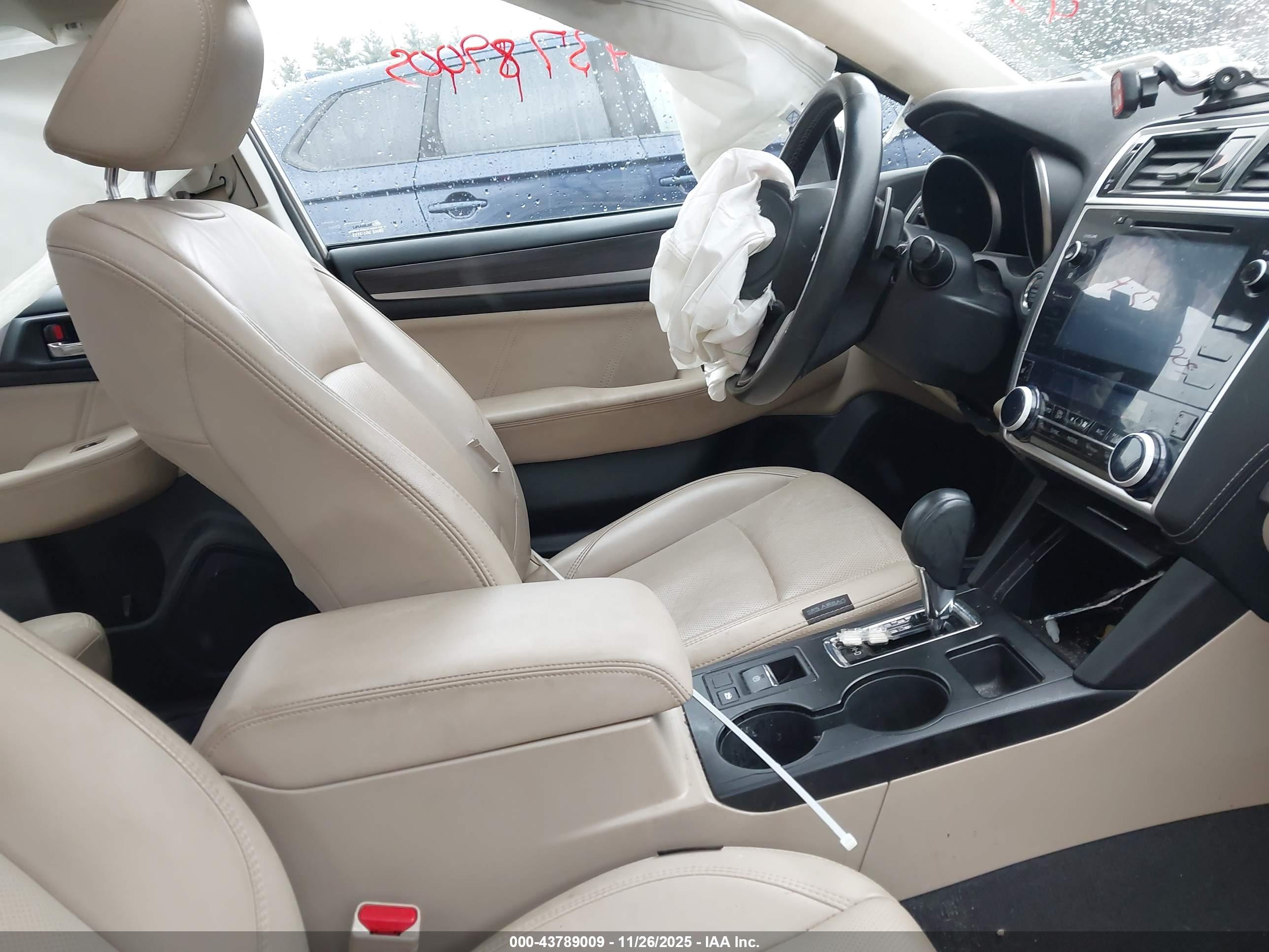 SUBARU LEGACY image 5