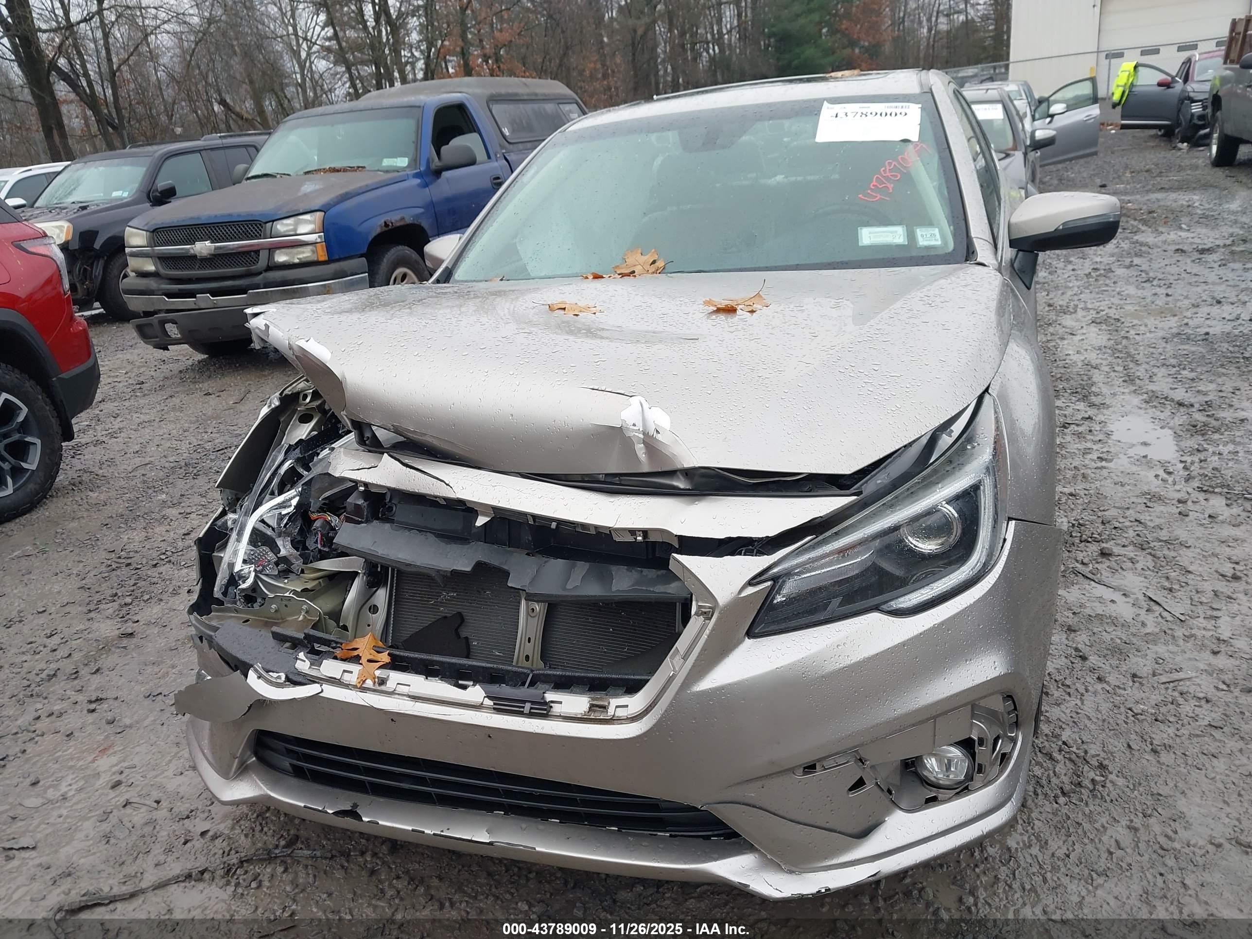 SUBARU LEGACY image 6