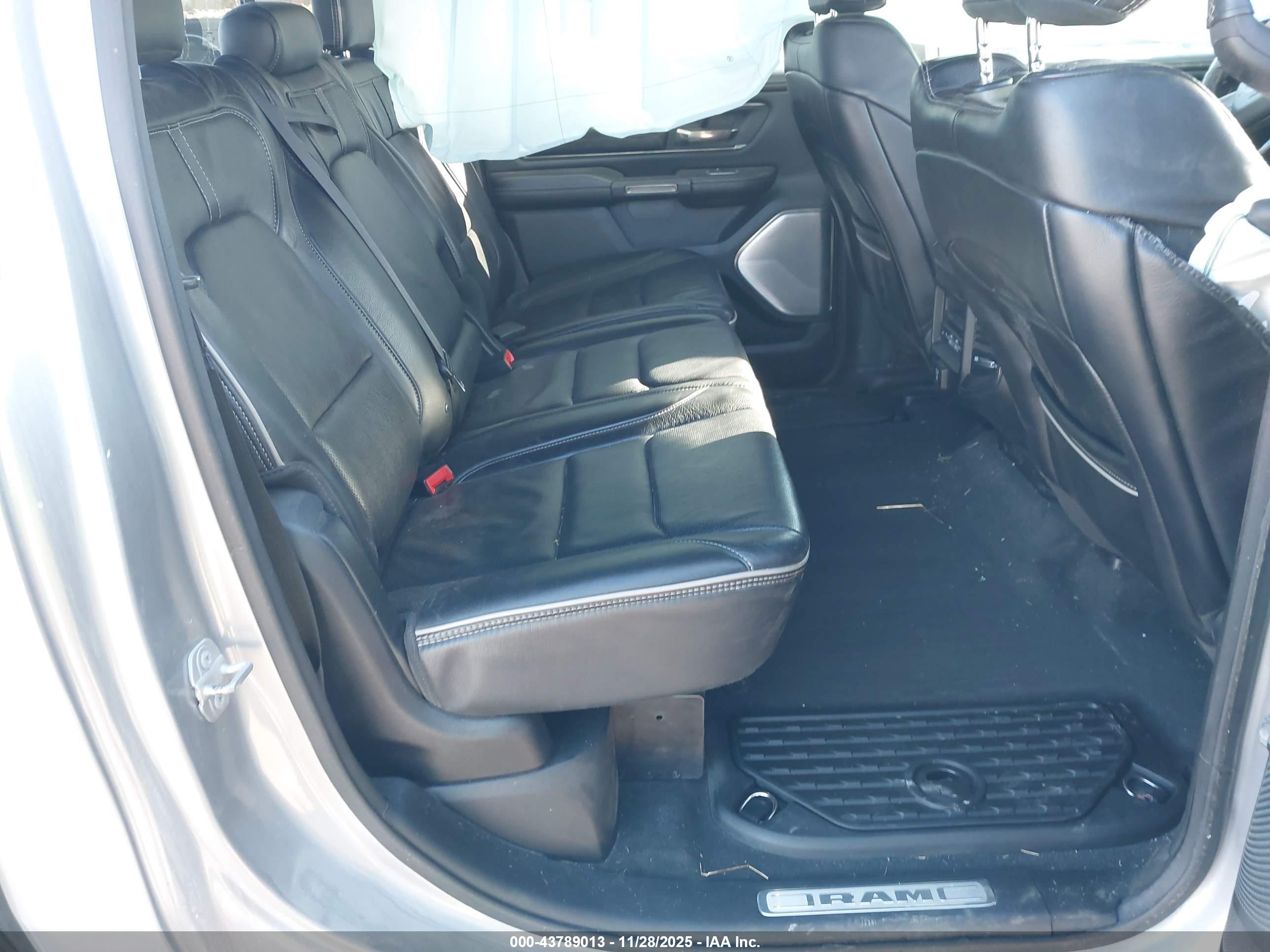 RAM 1500 image 8