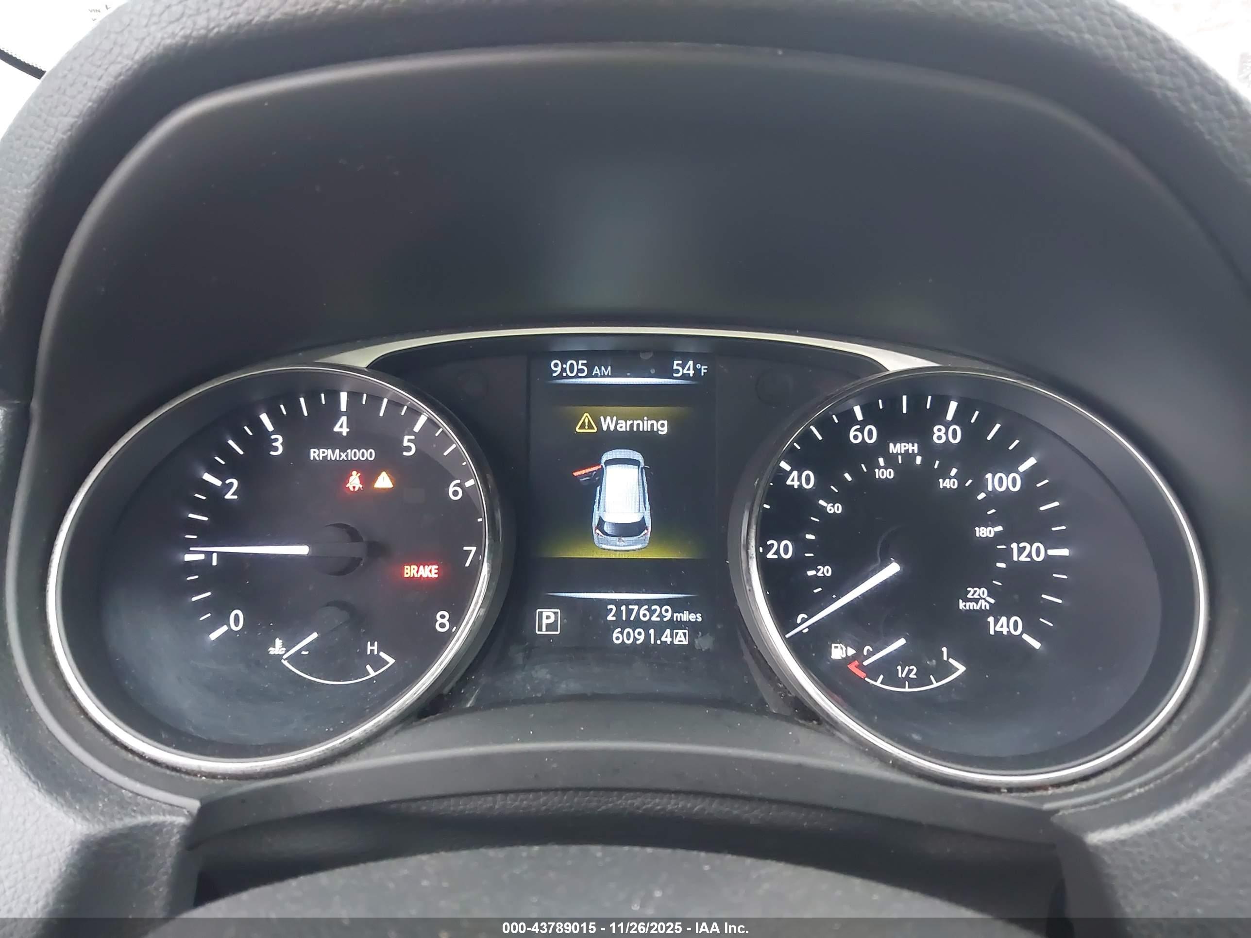 NISSAN ROGUE image 7
