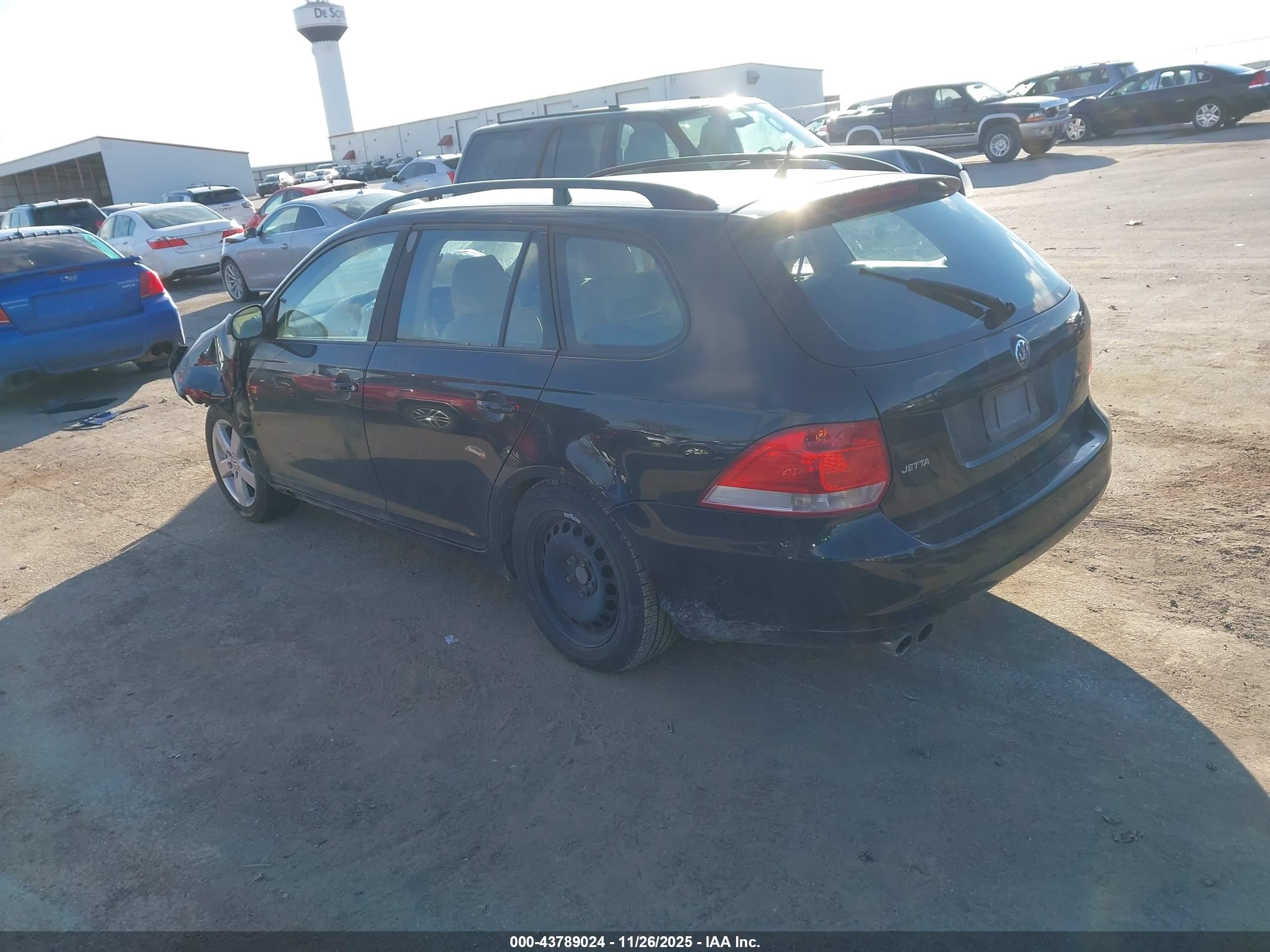 VOLKSWAGEN JETTA image 3