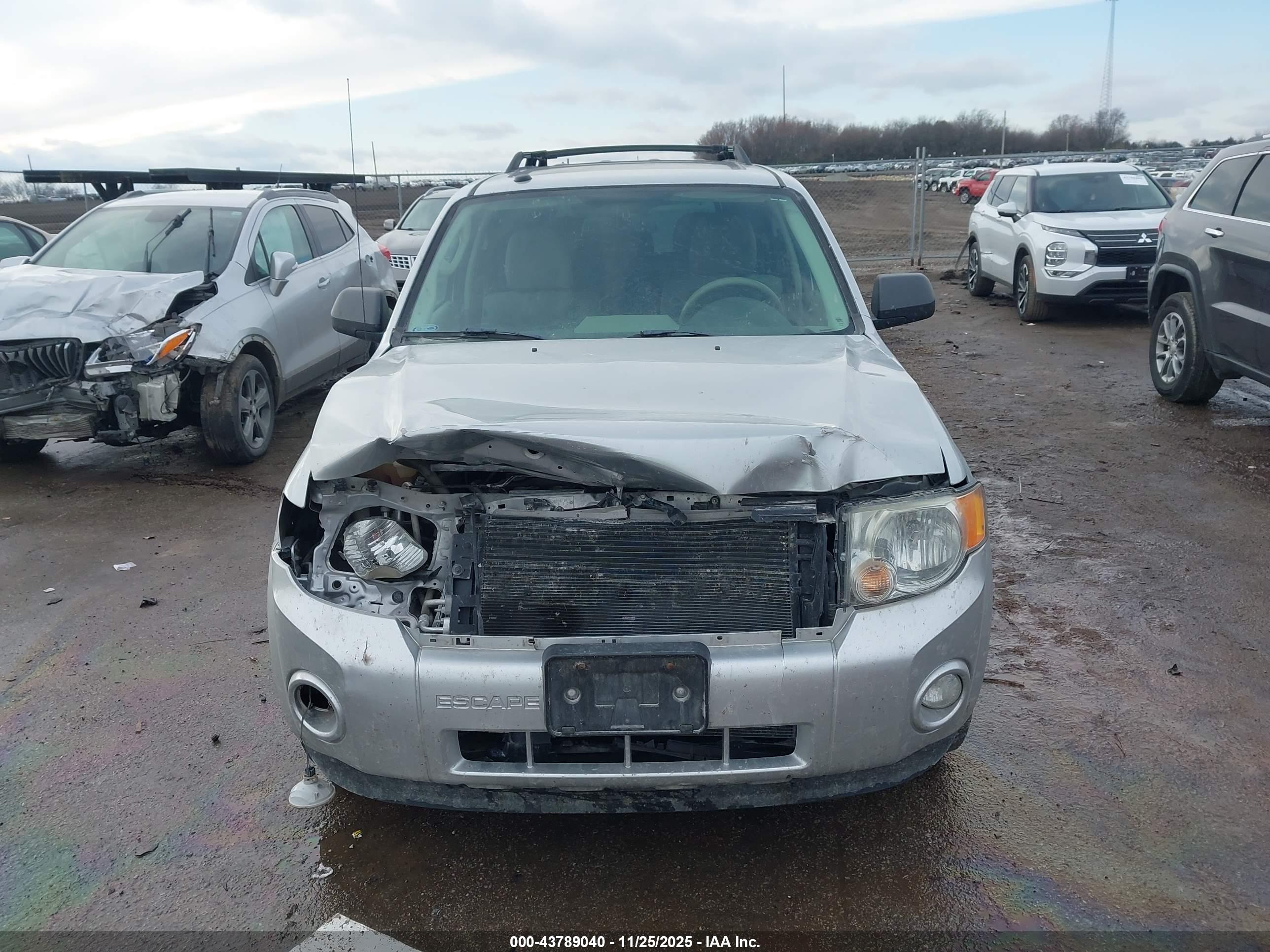 FORD ESCAPE image 6