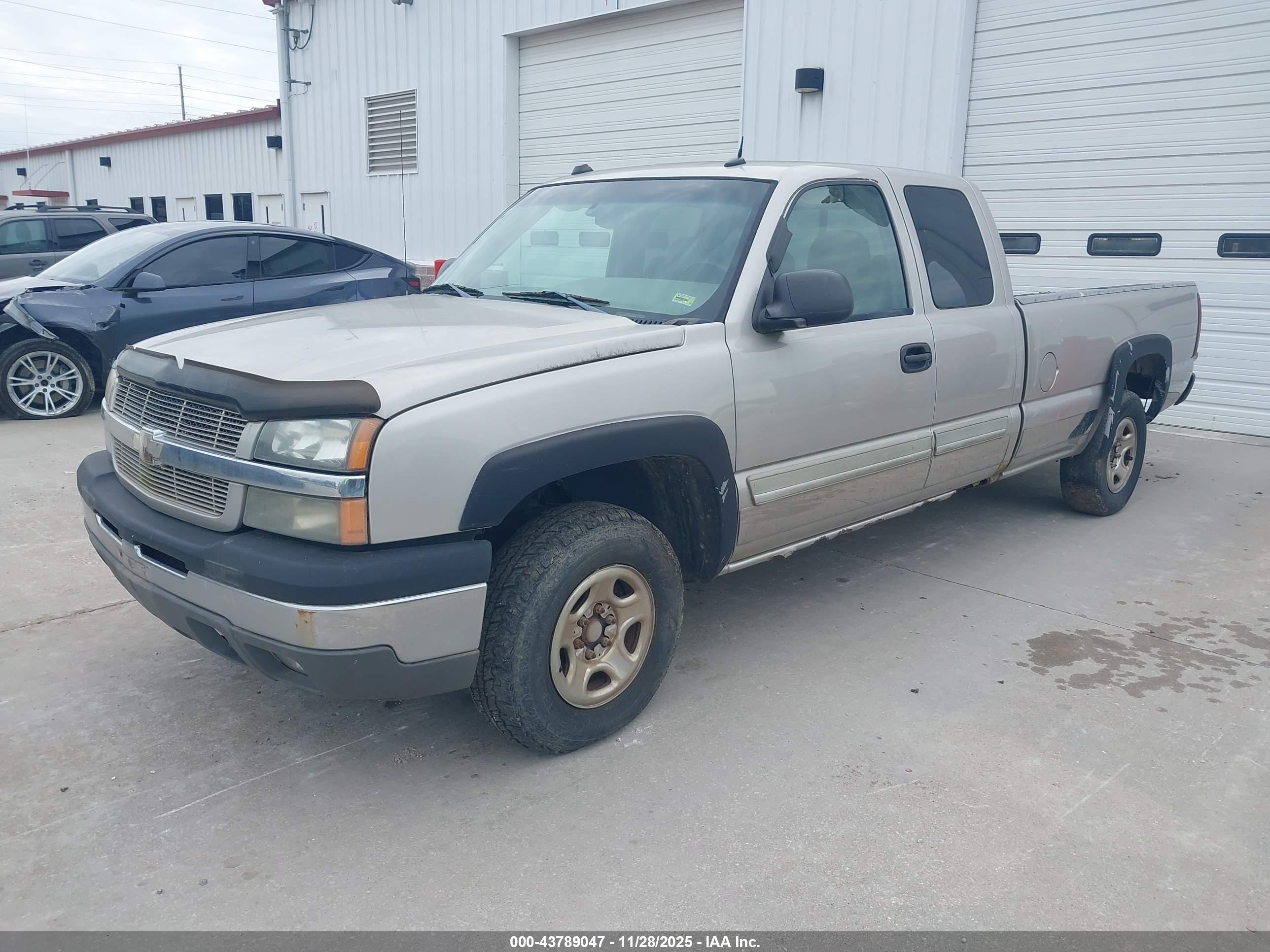 CHEVROLET SILVERADO image 2