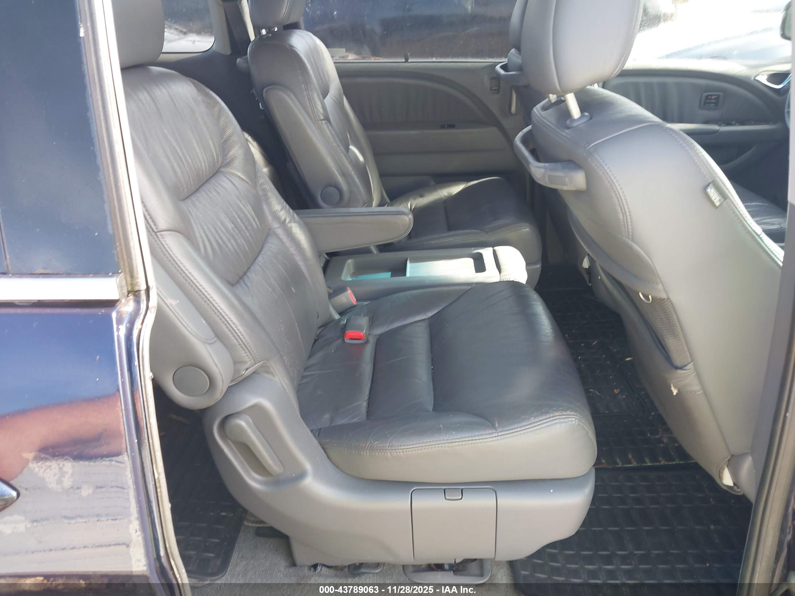 HONDA ODYSSEY image 8