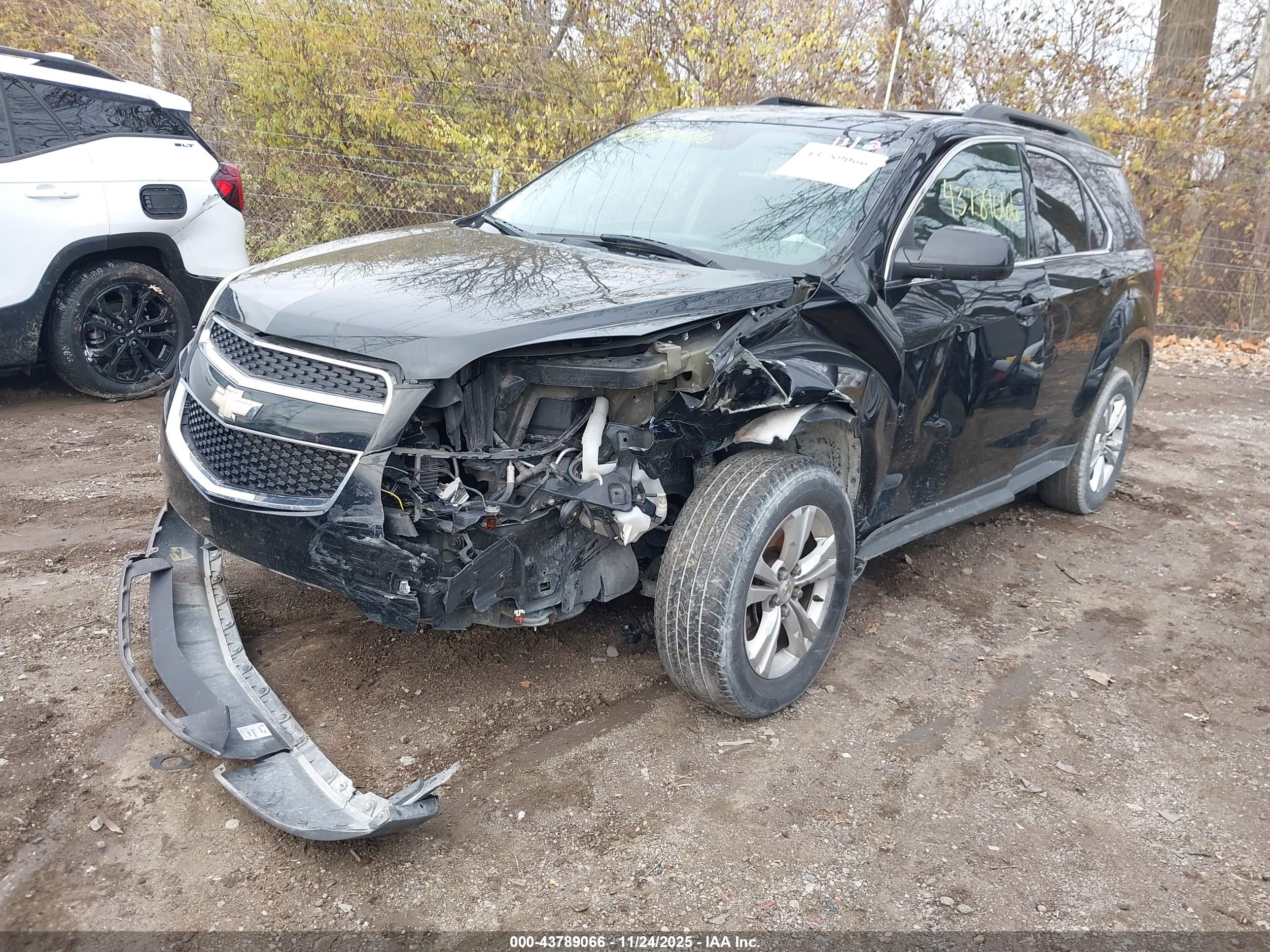 CHEVROLET EQUINOX image 2