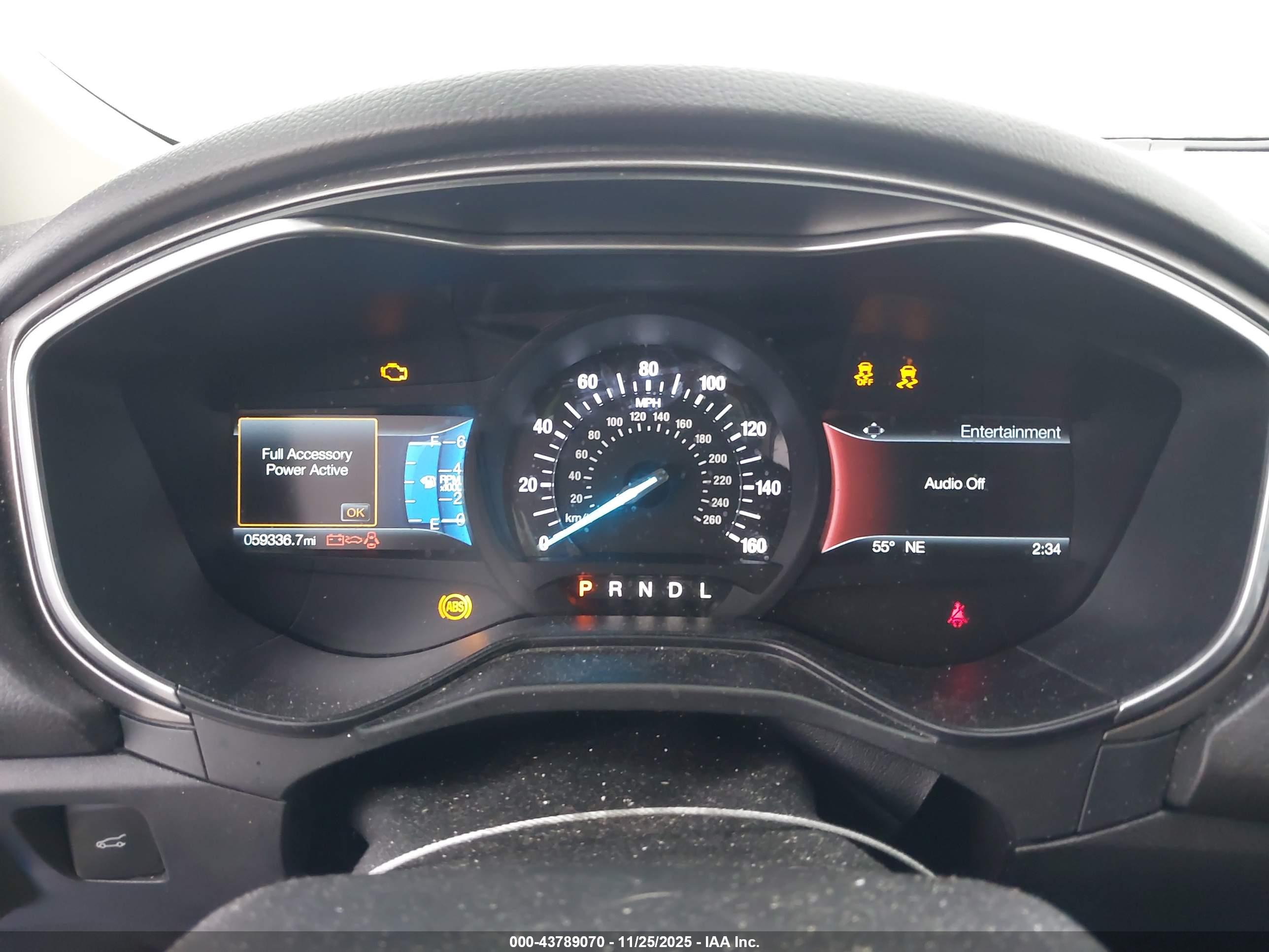 FORD FUSION image 7