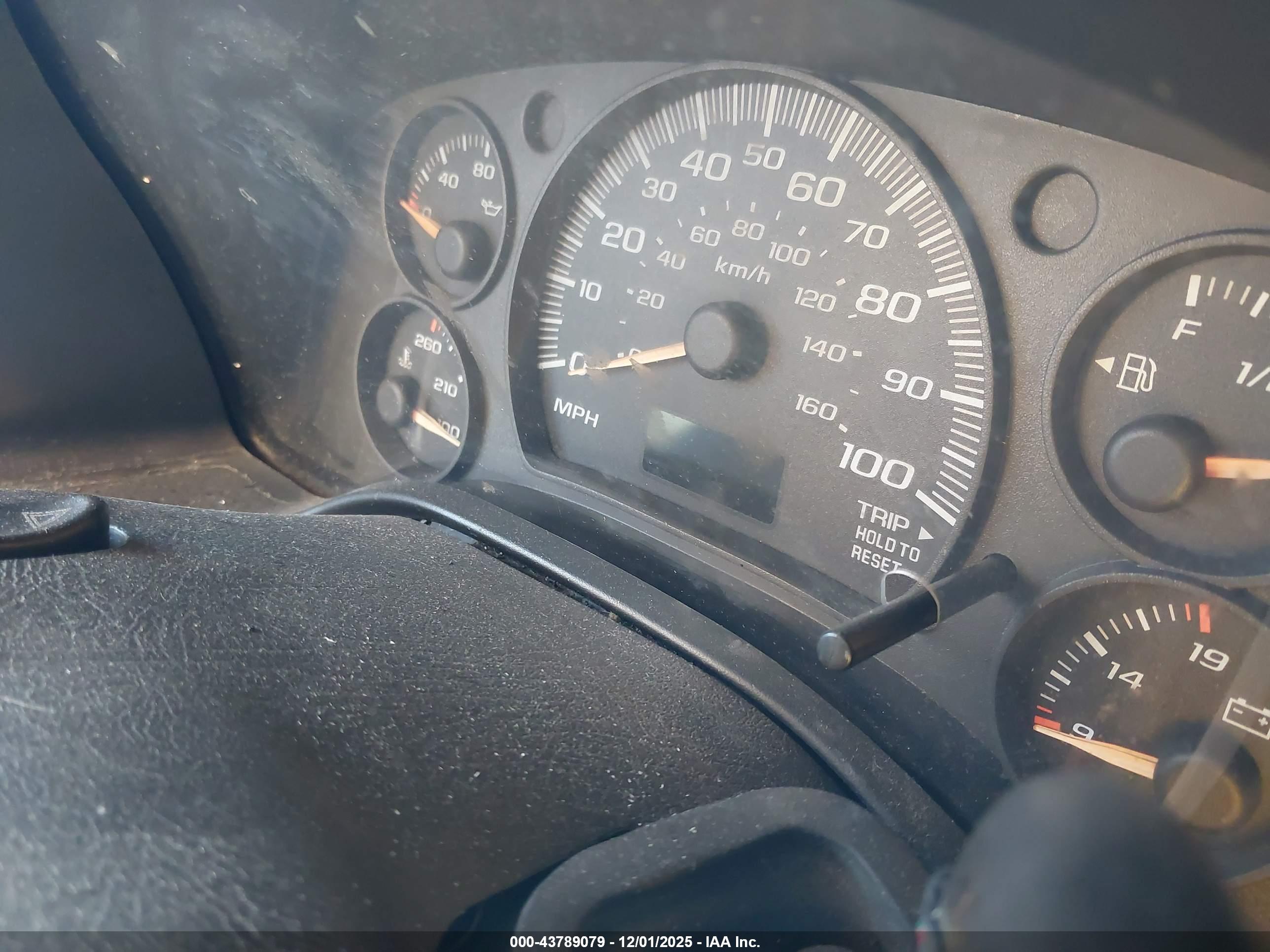 GMC SAVANA image 6