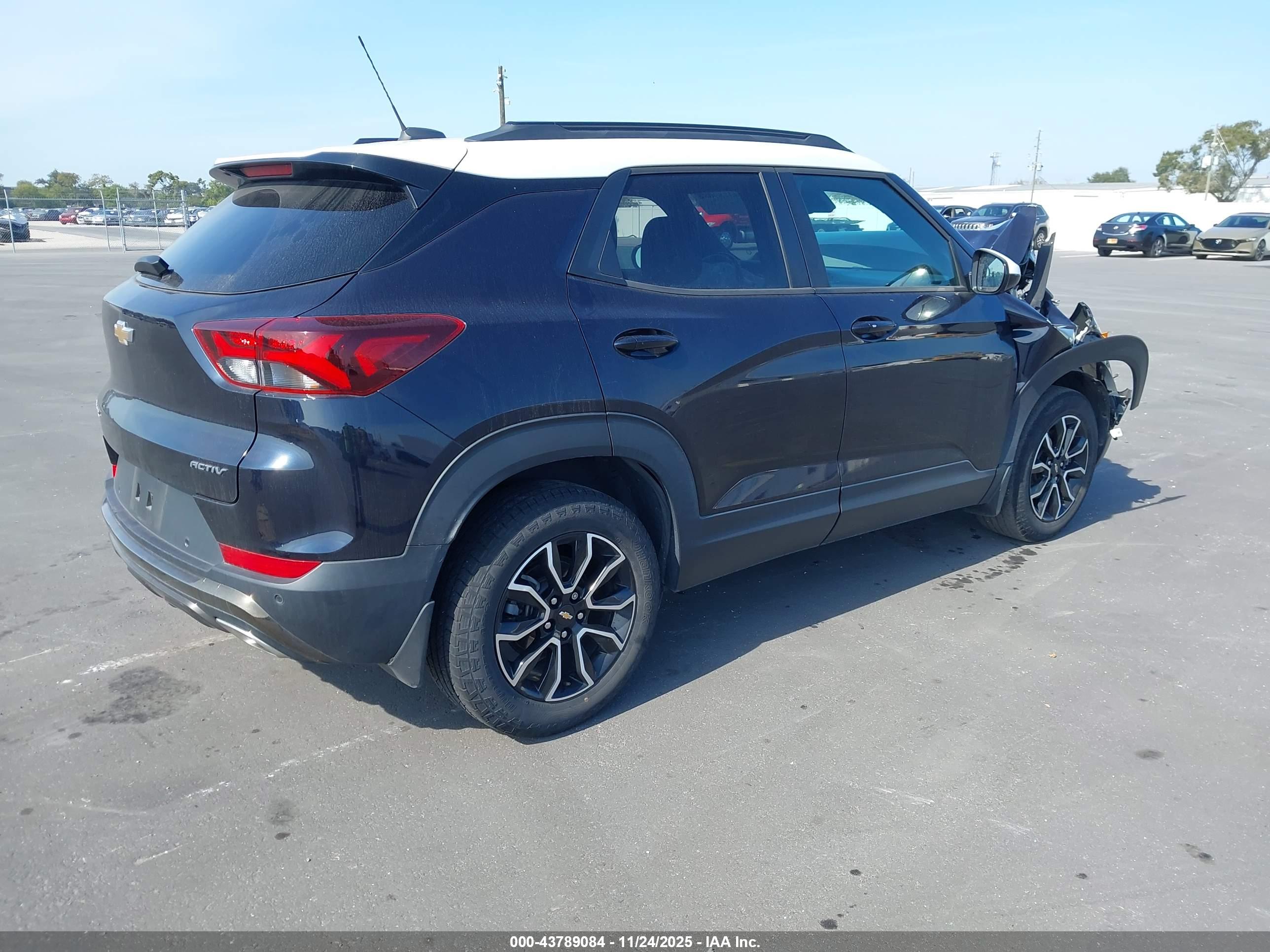 CHEVROLET TRAILBLAZER image 4