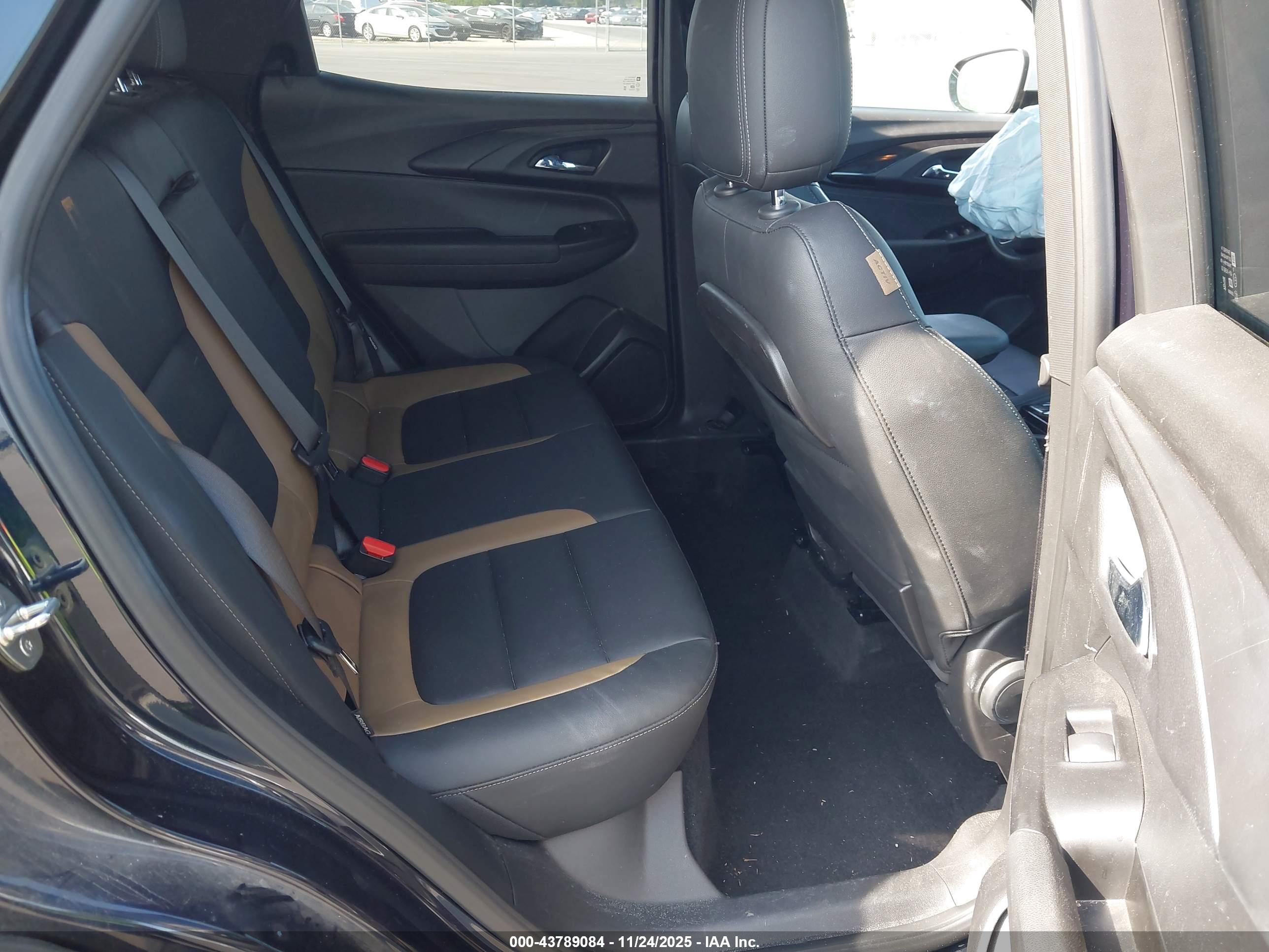 CHEVROLET TRAILBLAZER image 8