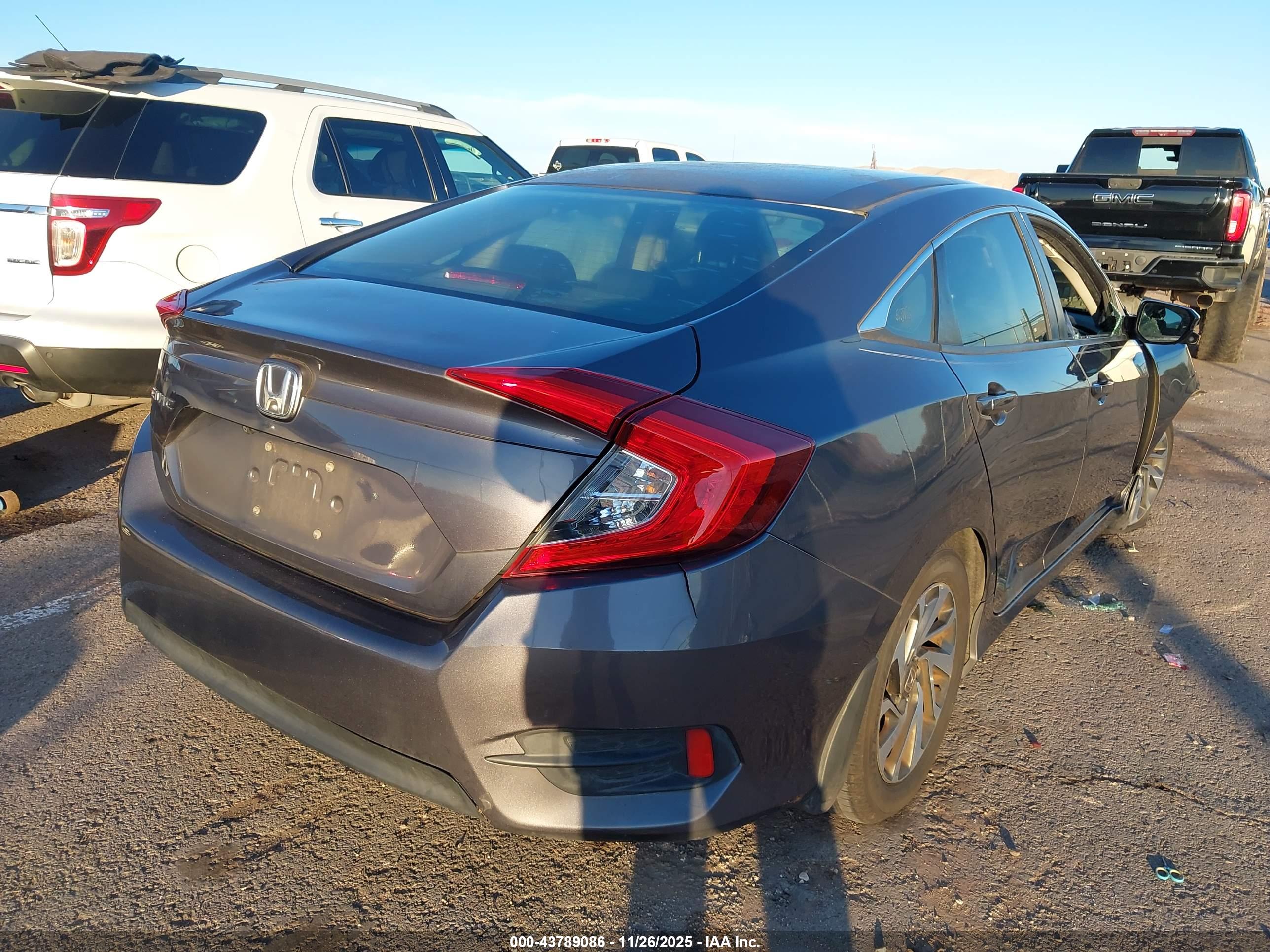 HONDA CIVIC image 4