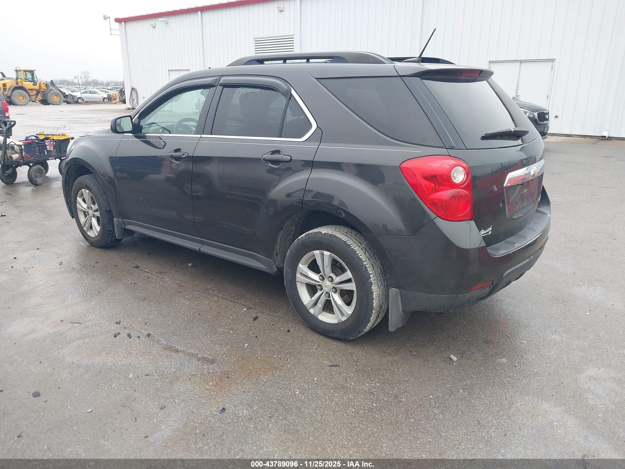 CHEVROLET EQUINOX image 3