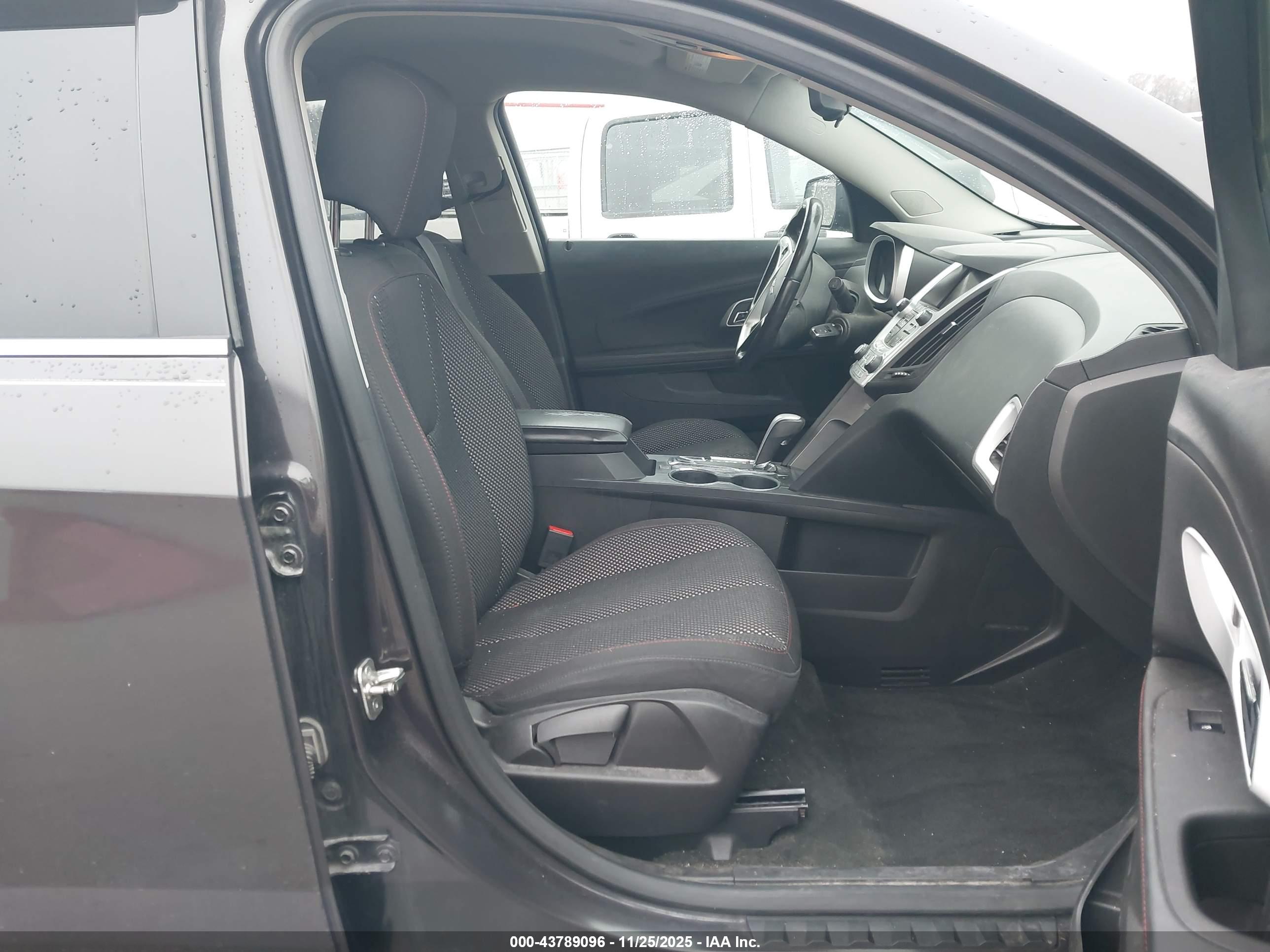 CHEVROLET EQUINOX image 5