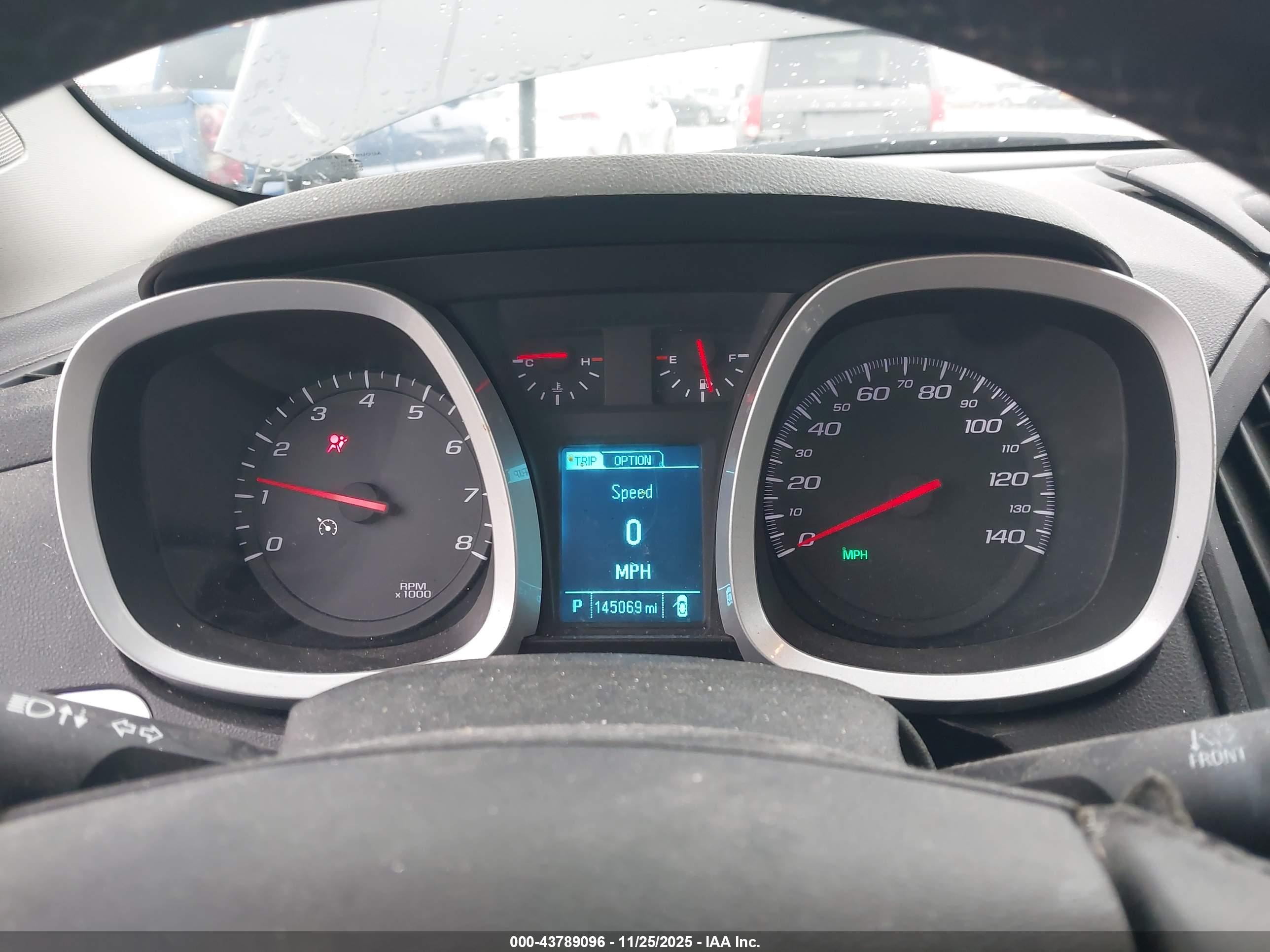 CHEVROLET EQUINOX image 7