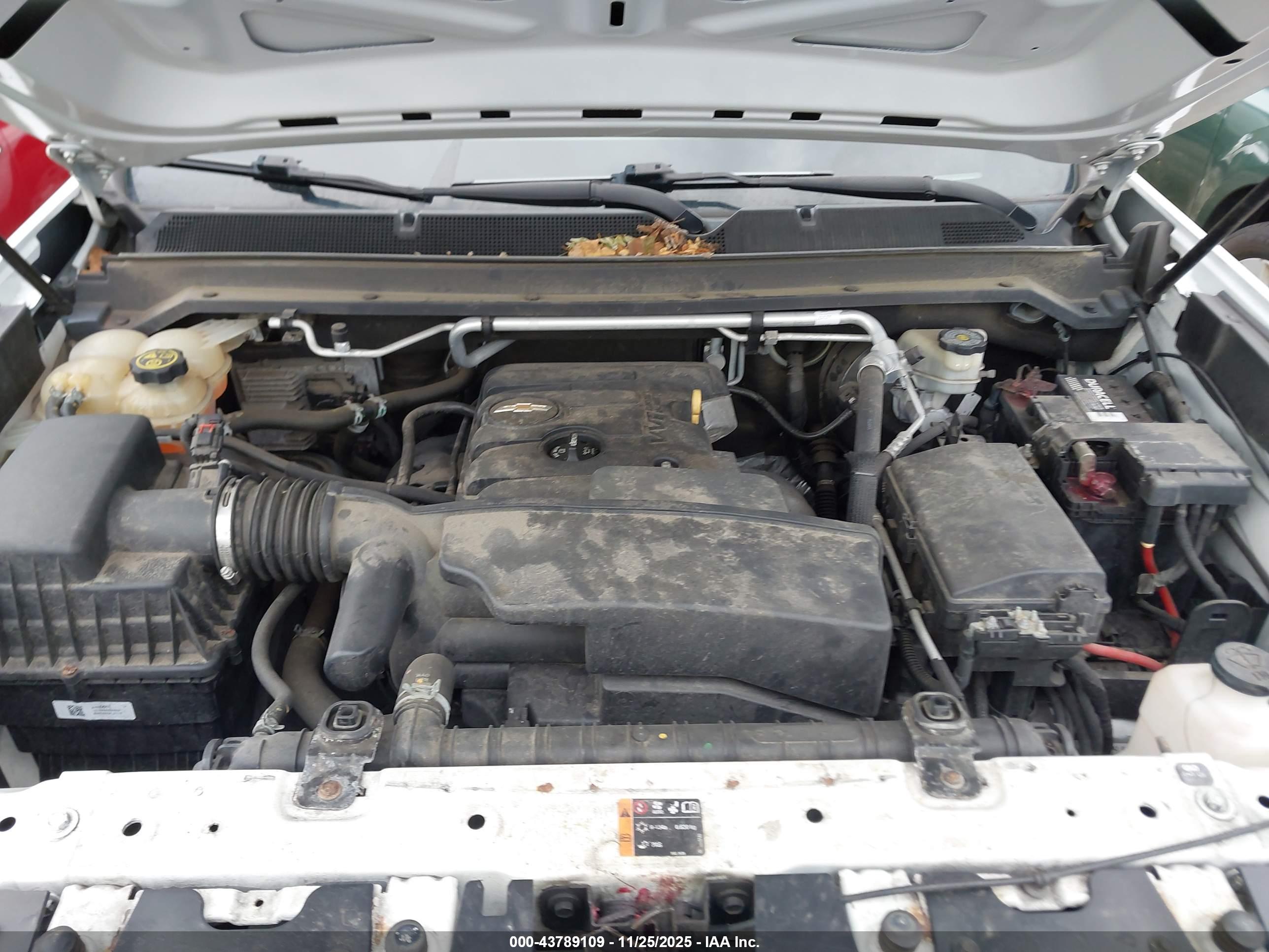 CHEVROLET COLORADO image 10