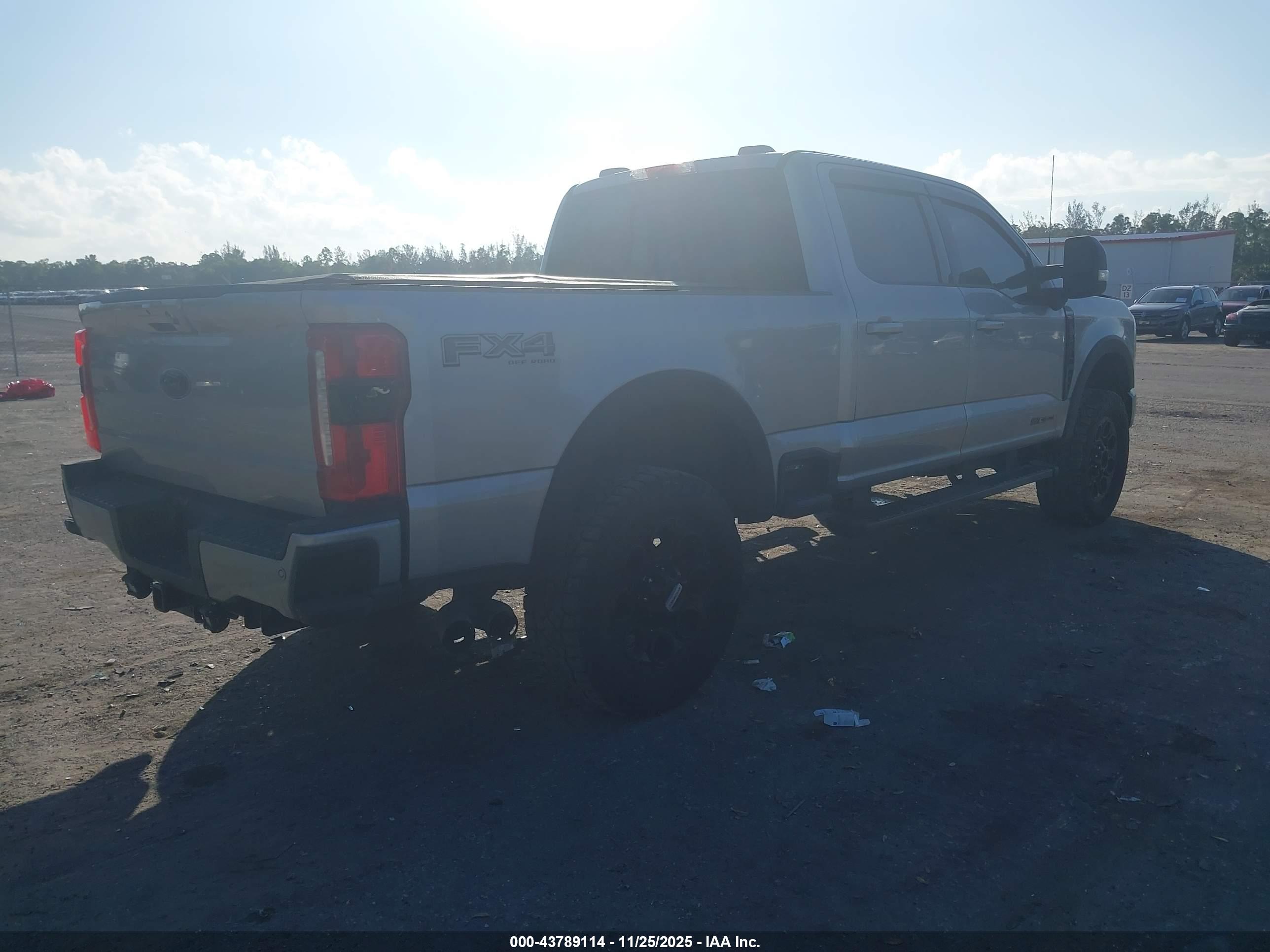 FORD F-250 image 4