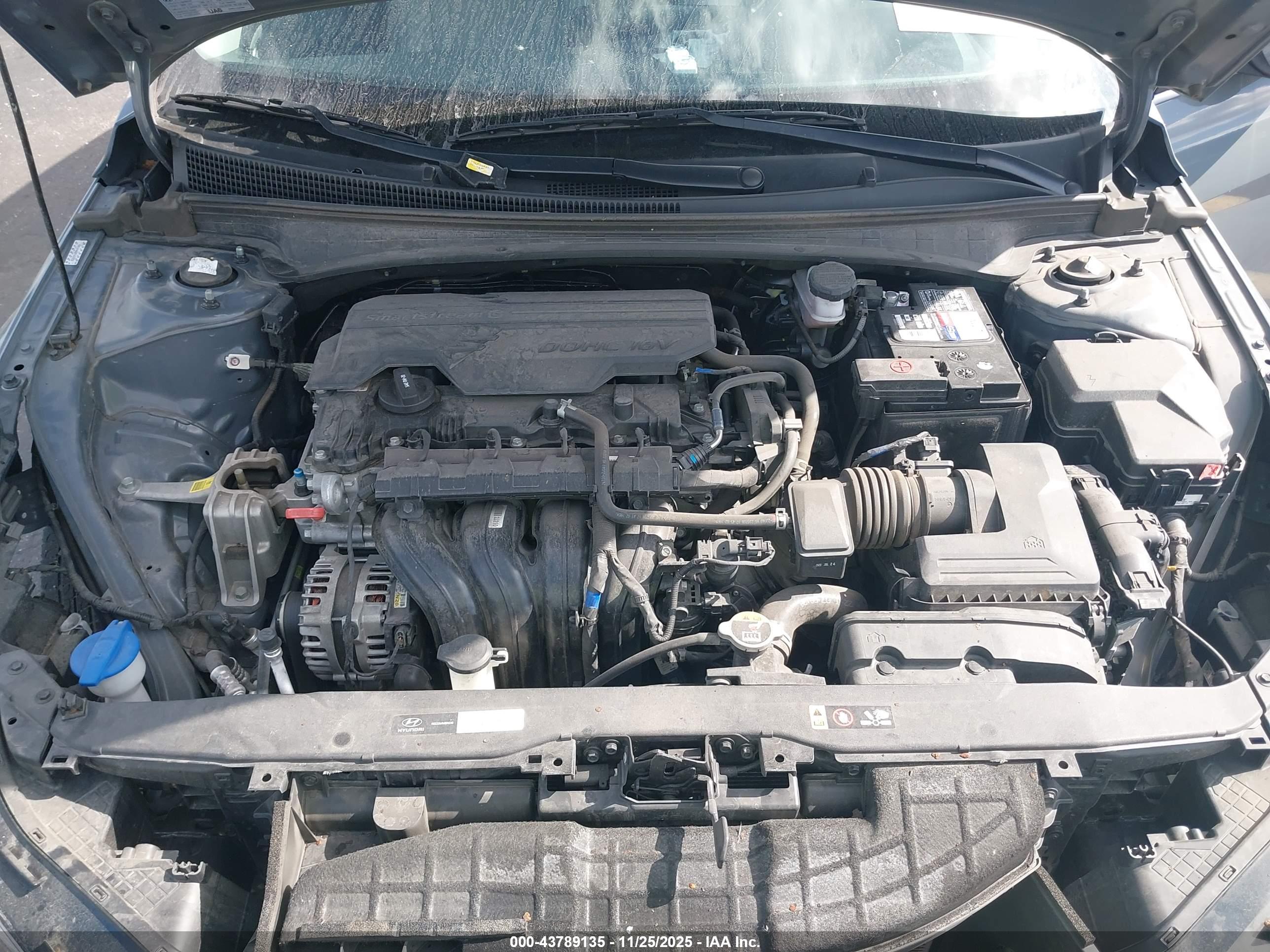 HYUNDAI ELANTRA image 10