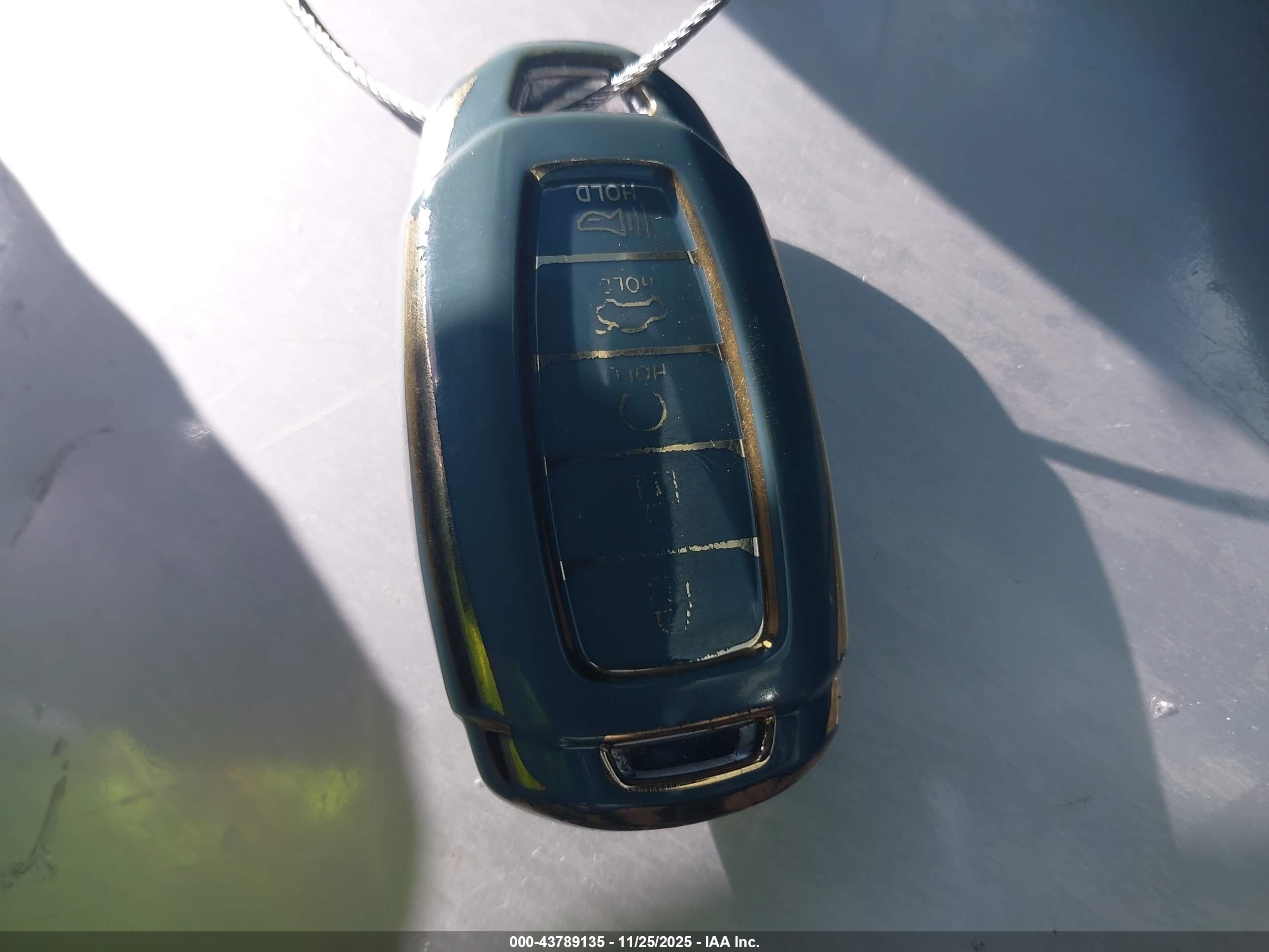 HYUNDAI ELANTRA image 11