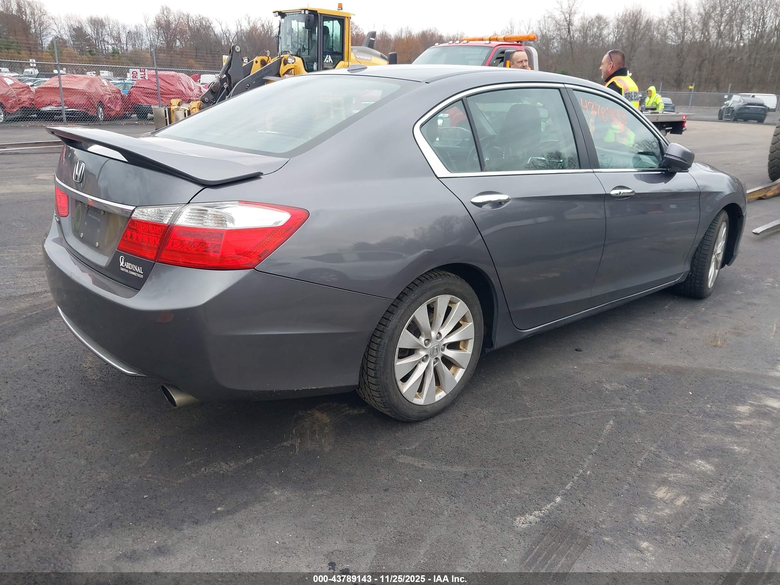 HONDA ACCORD image 4