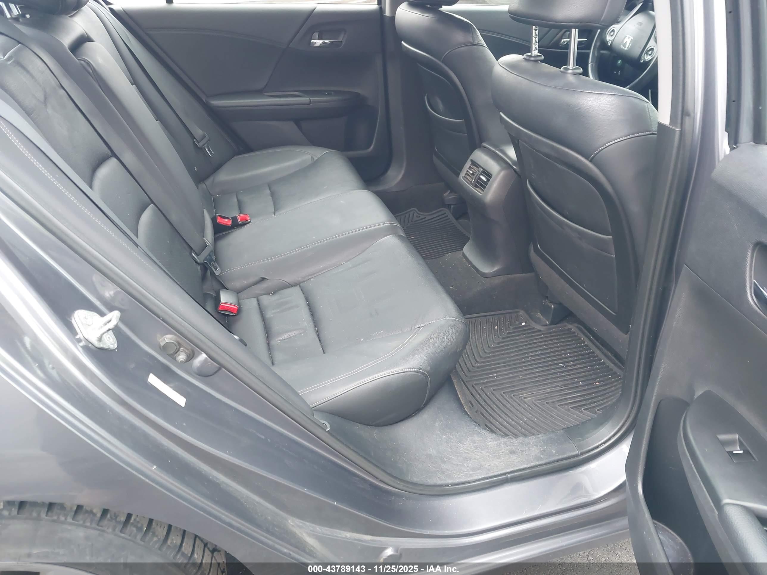 HONDA ACCORD image 8
