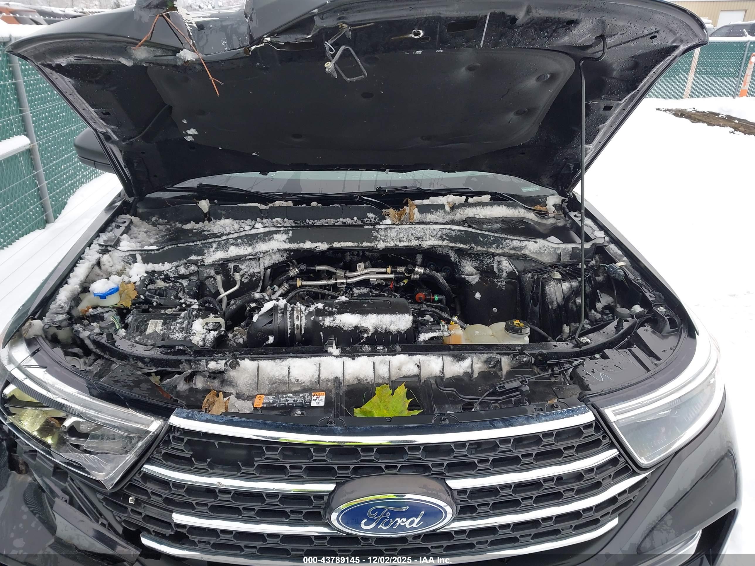 FORD EXPLORER image 10