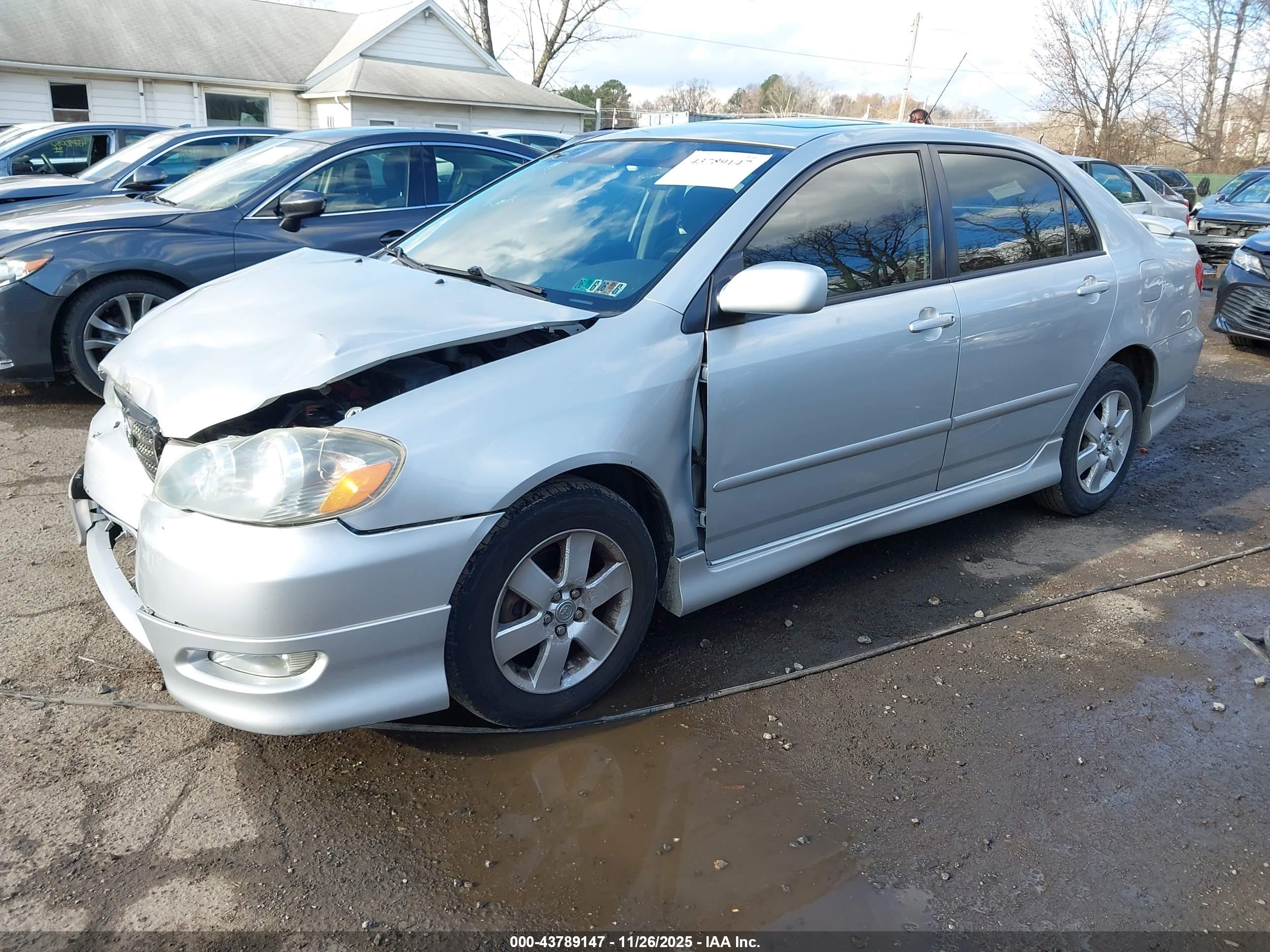TOYOTA COROLLA image 2
