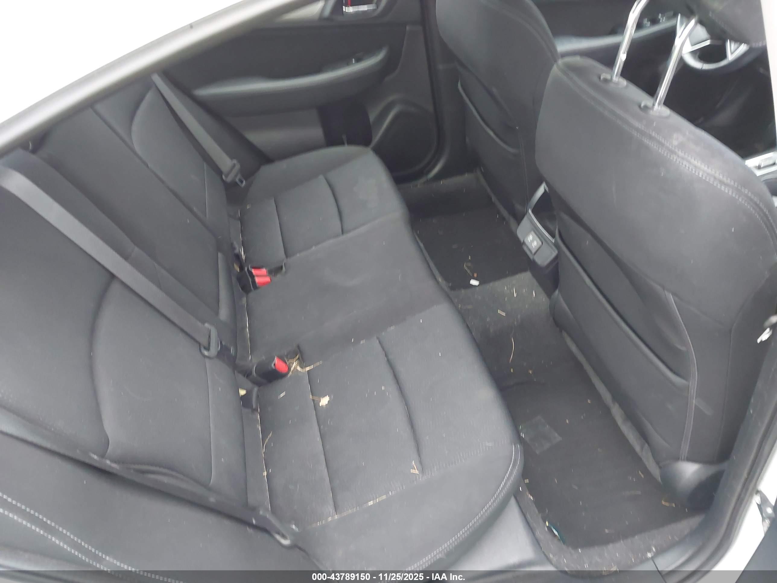 SUBARU LEGACY image 8