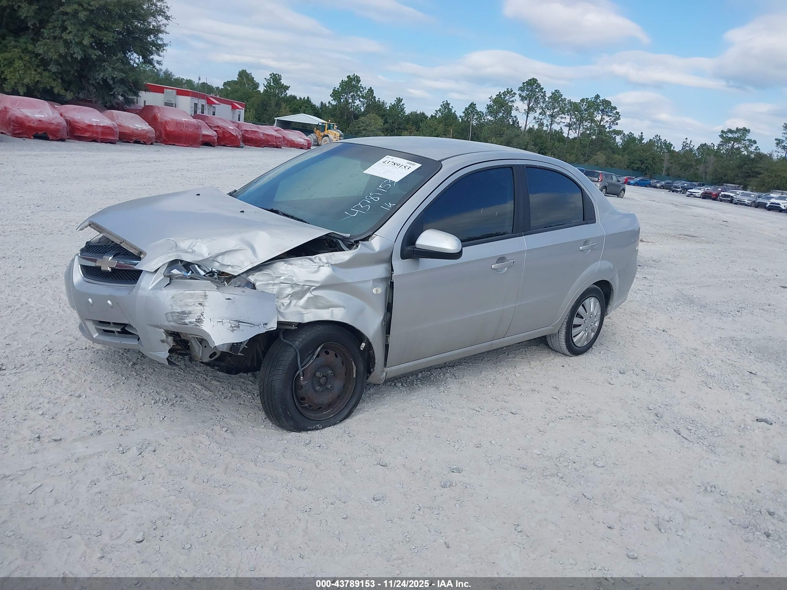 CHEVROLET AVEO image 2