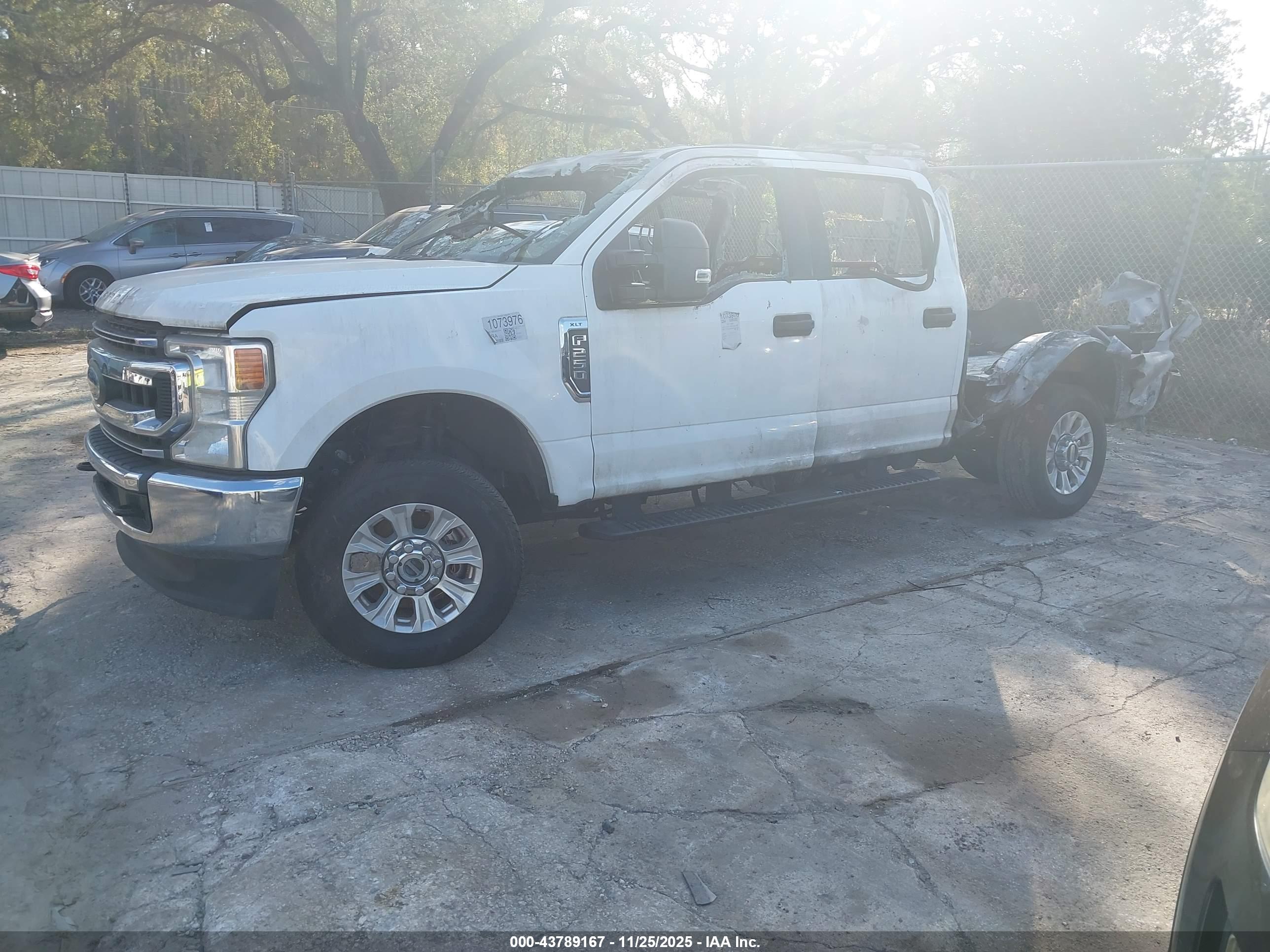 FORD F-250 image 2