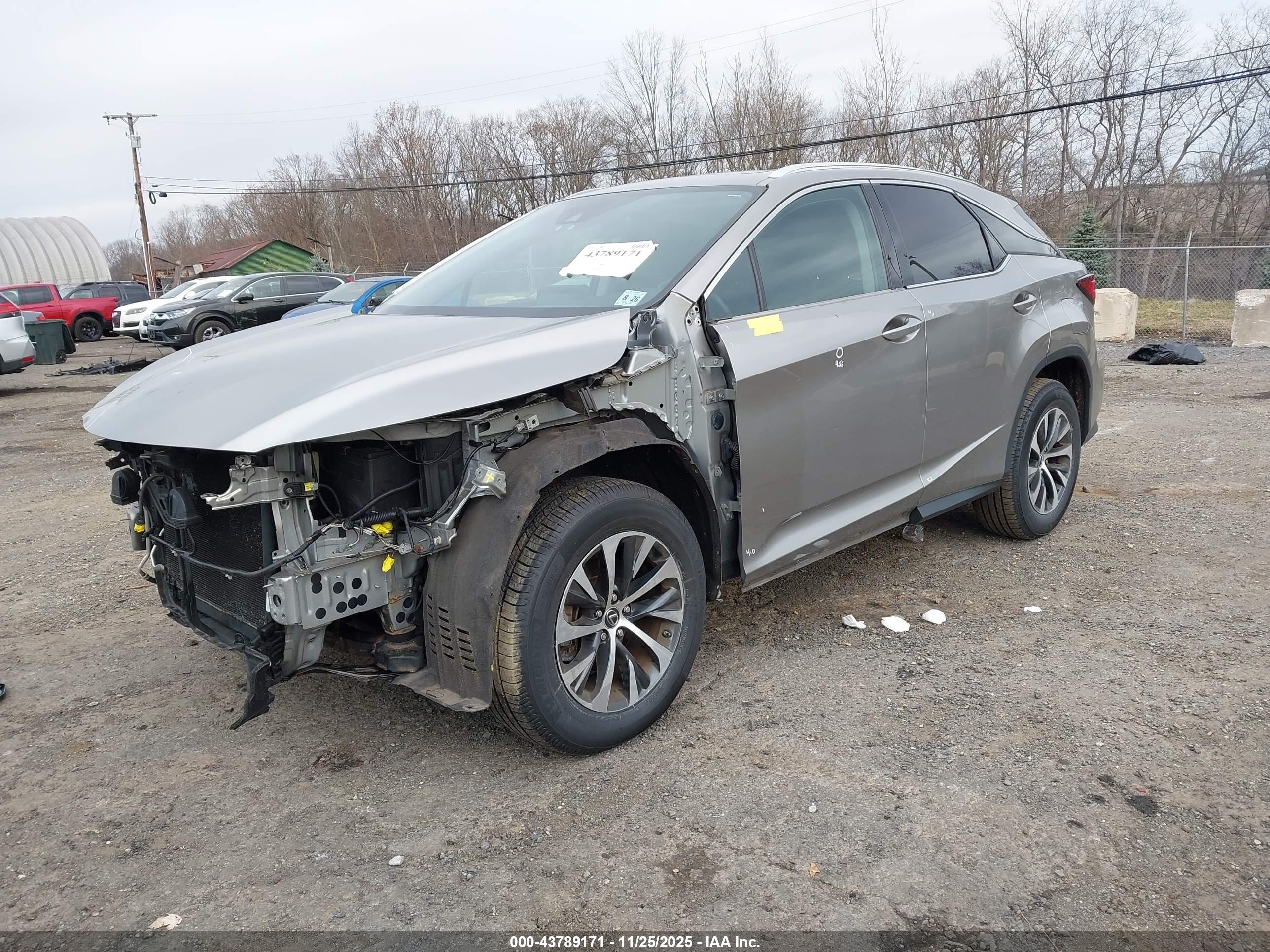 LEXUS RX image 2