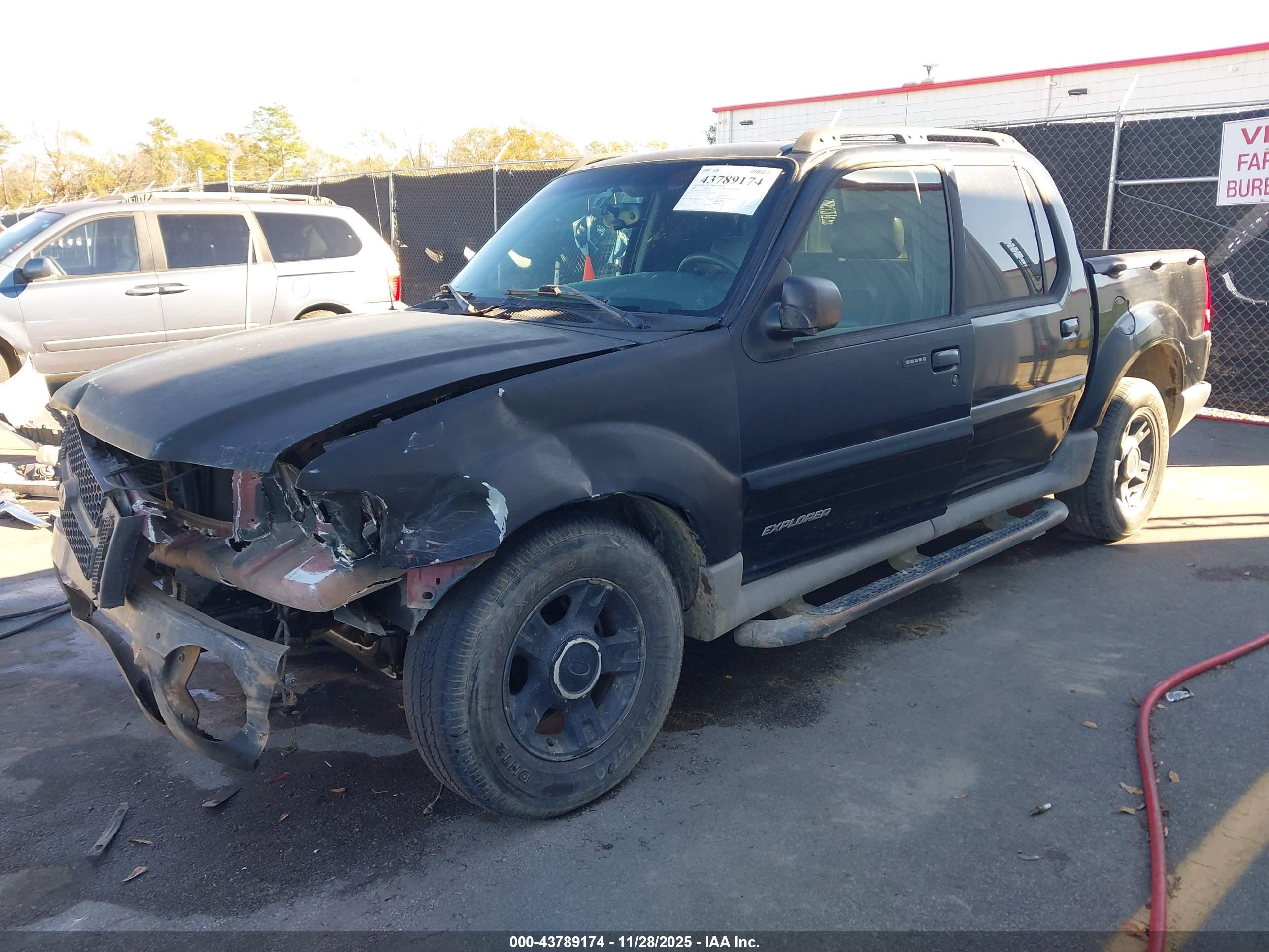 FORD EXPLORER image 2