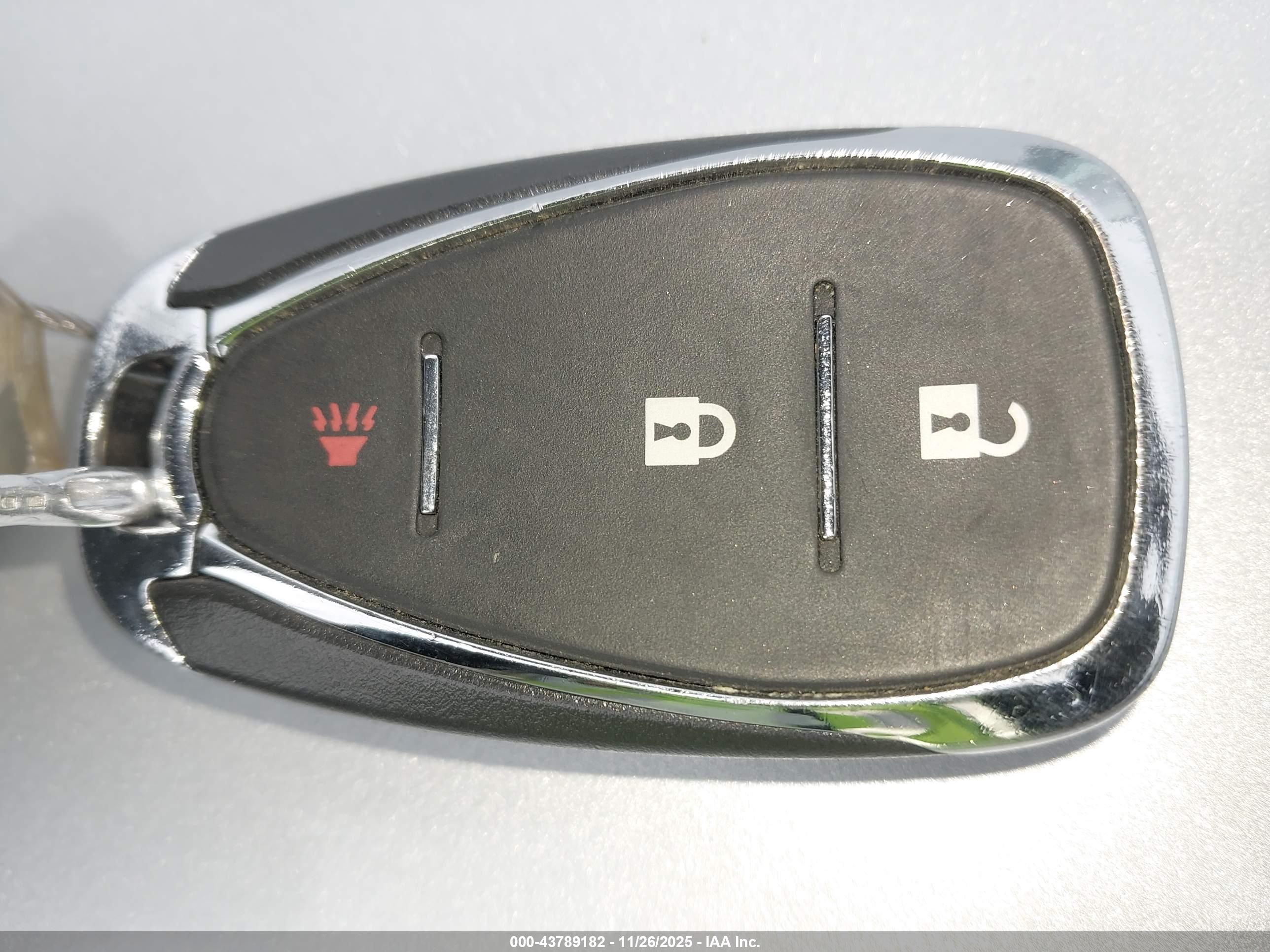 CHEVROLET EQUINOX image 11