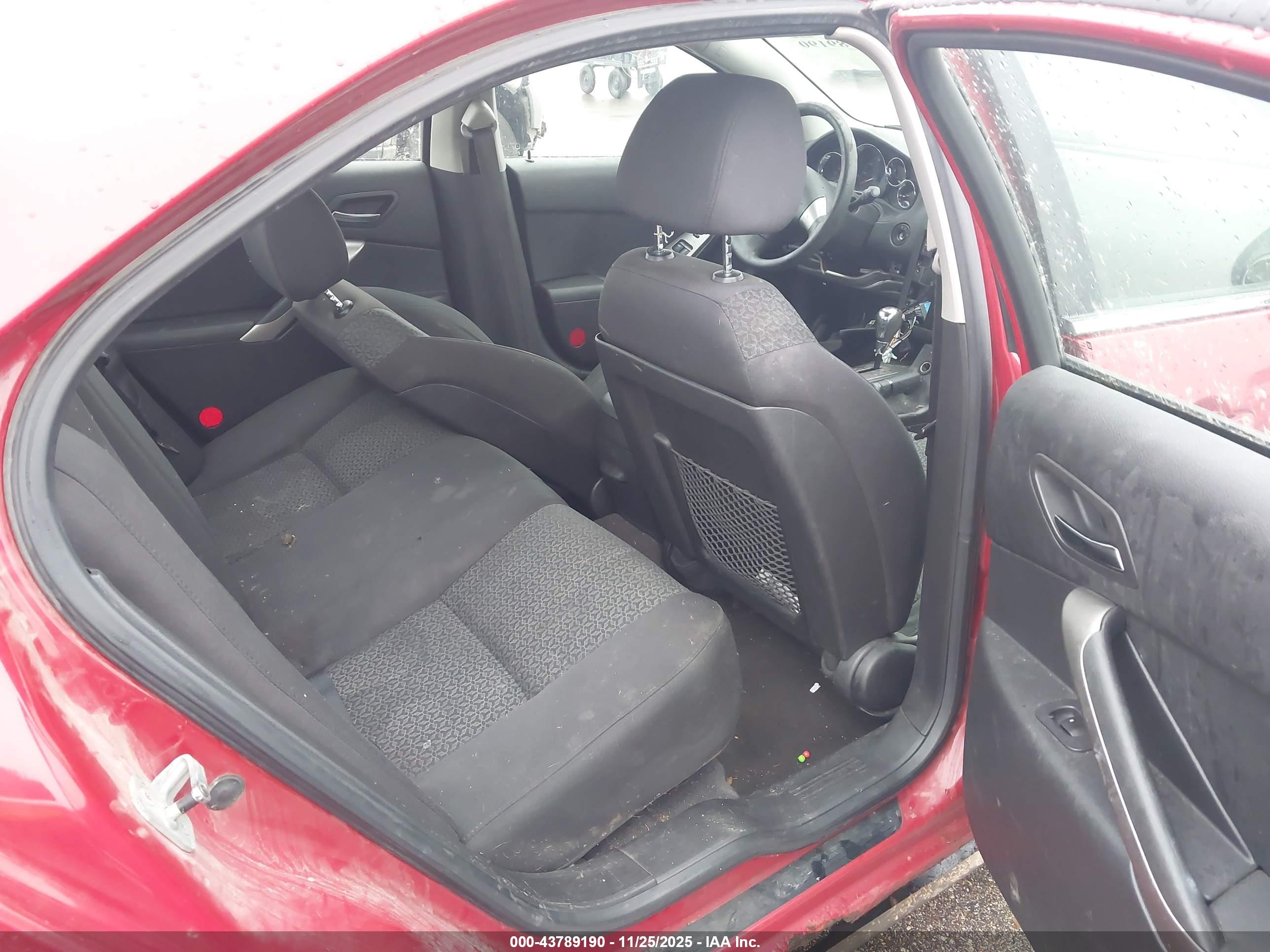 PONTIAC G6 image 8