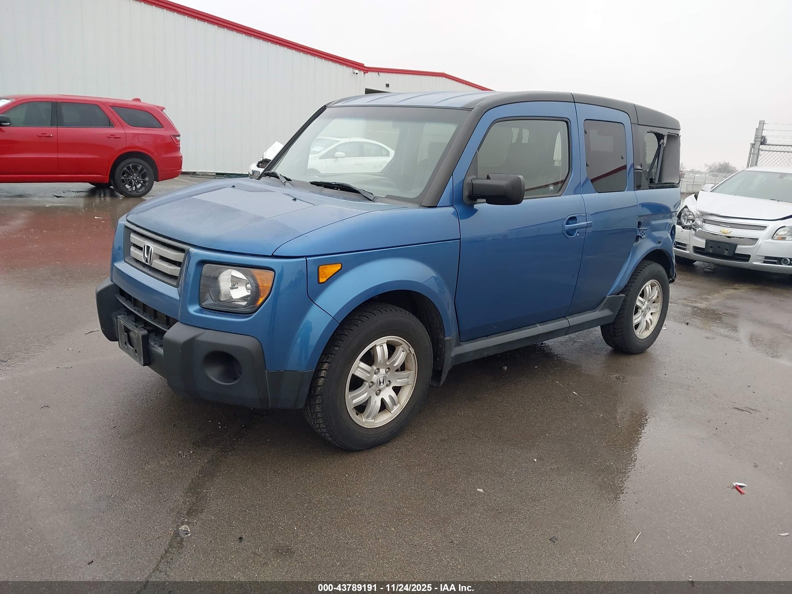 HONDA ELEMENT image 2