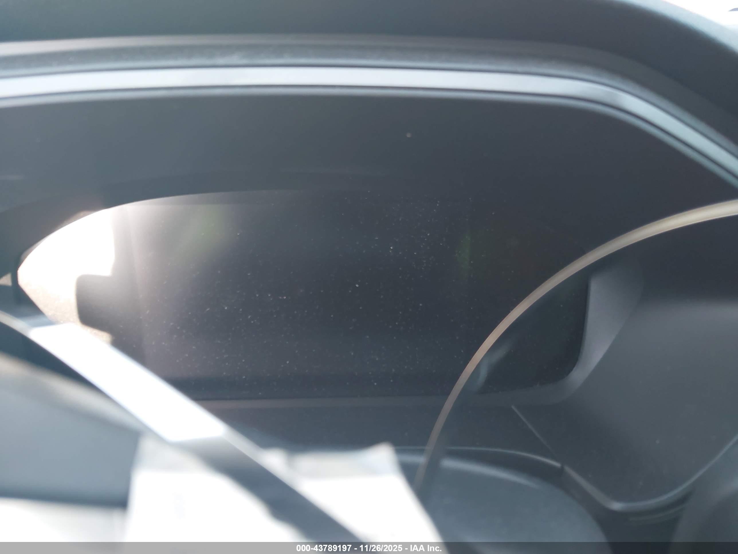 FORD ESCAPE image 7