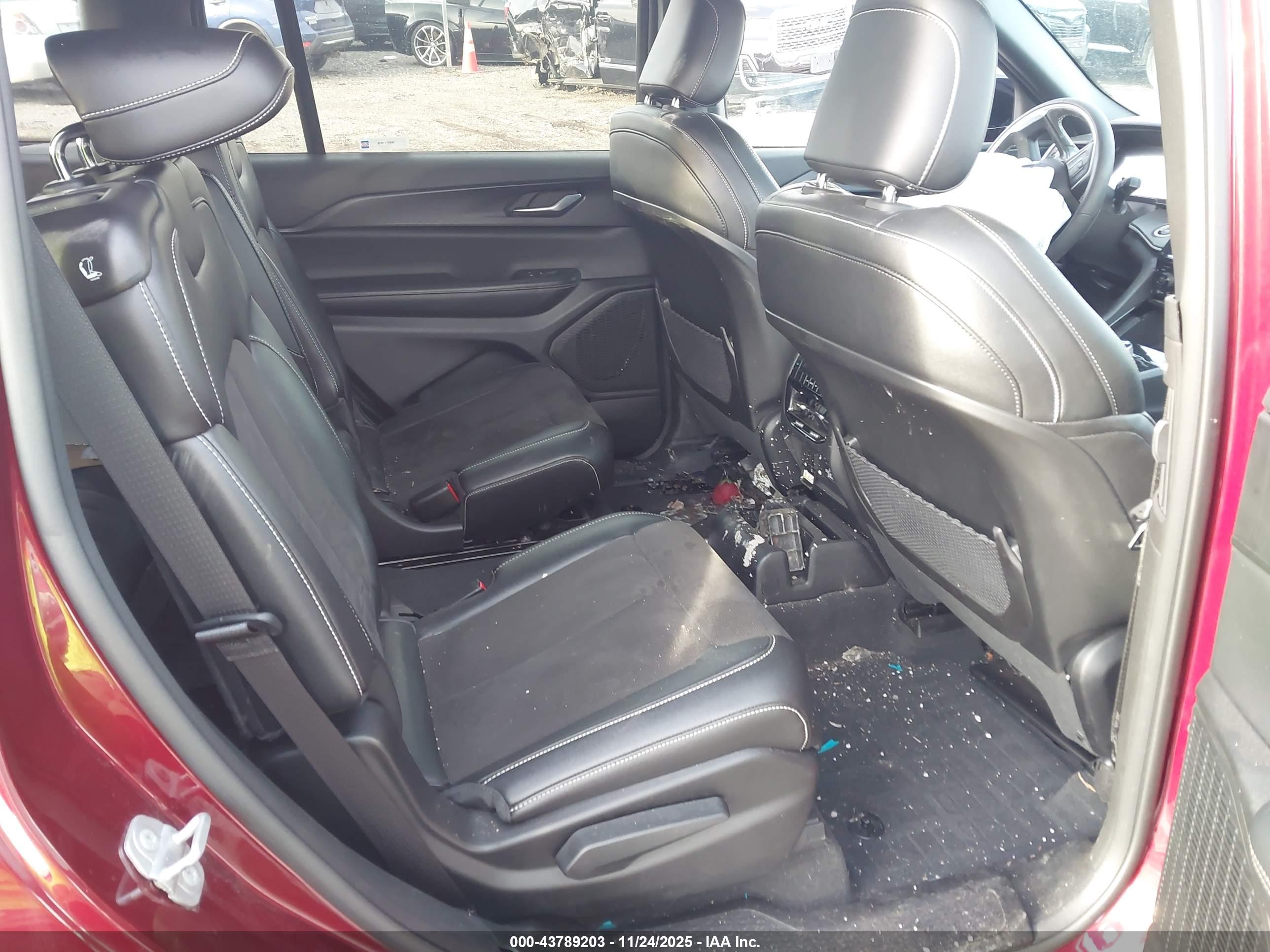 JEEP GRAND image 8