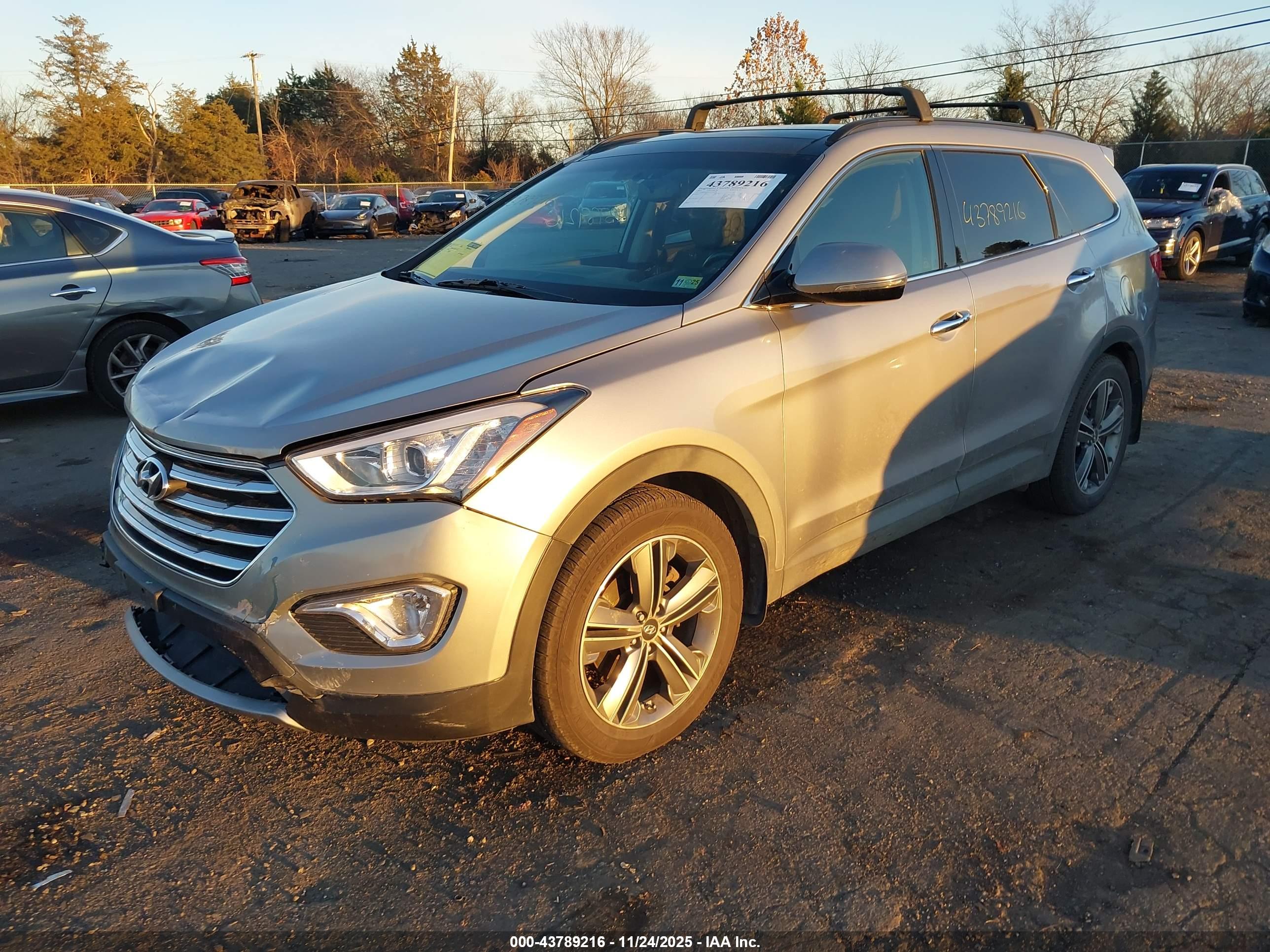 HYUNDAI SANTA image 2
