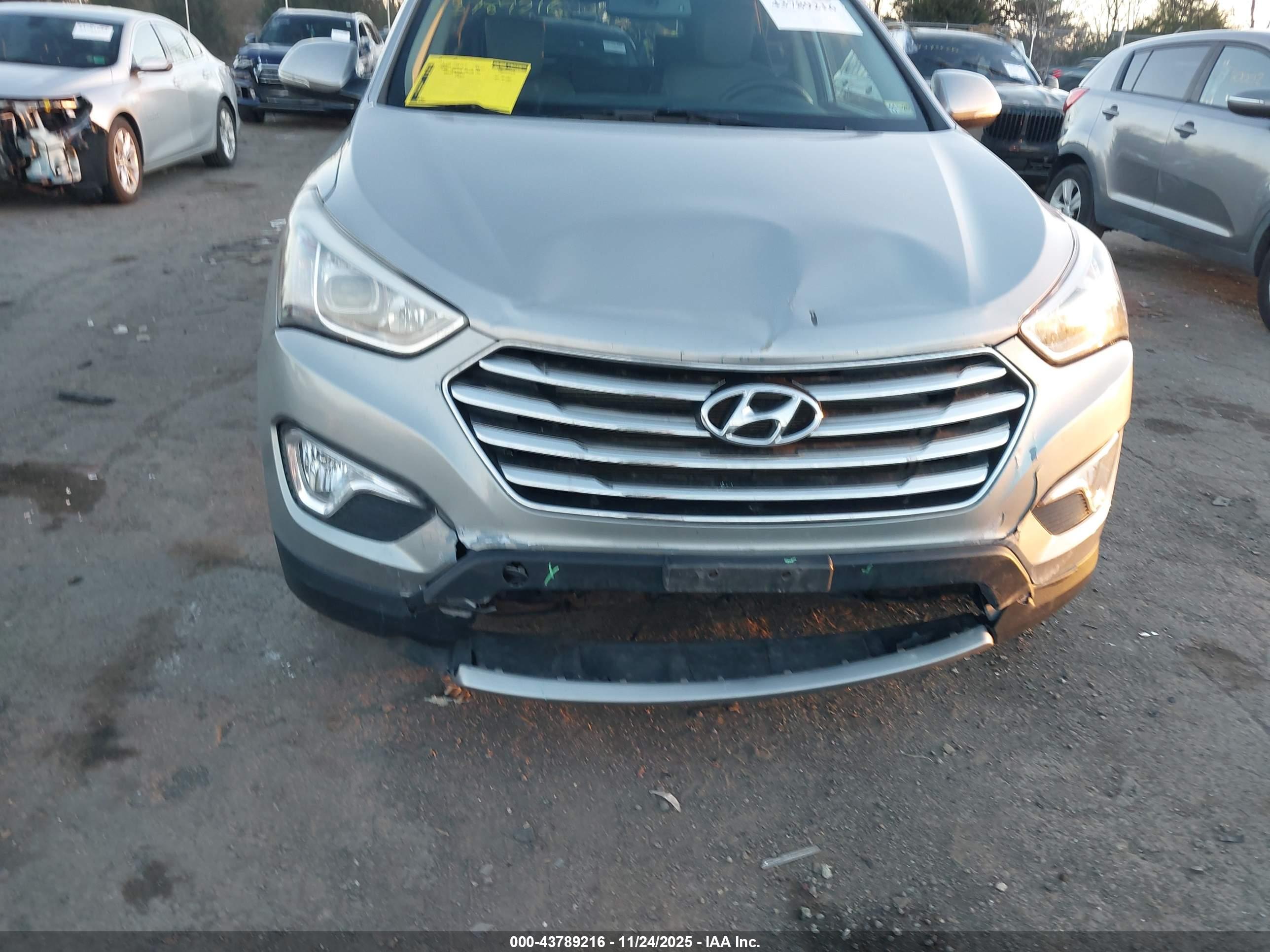 HYUNDAI SANTA image 6