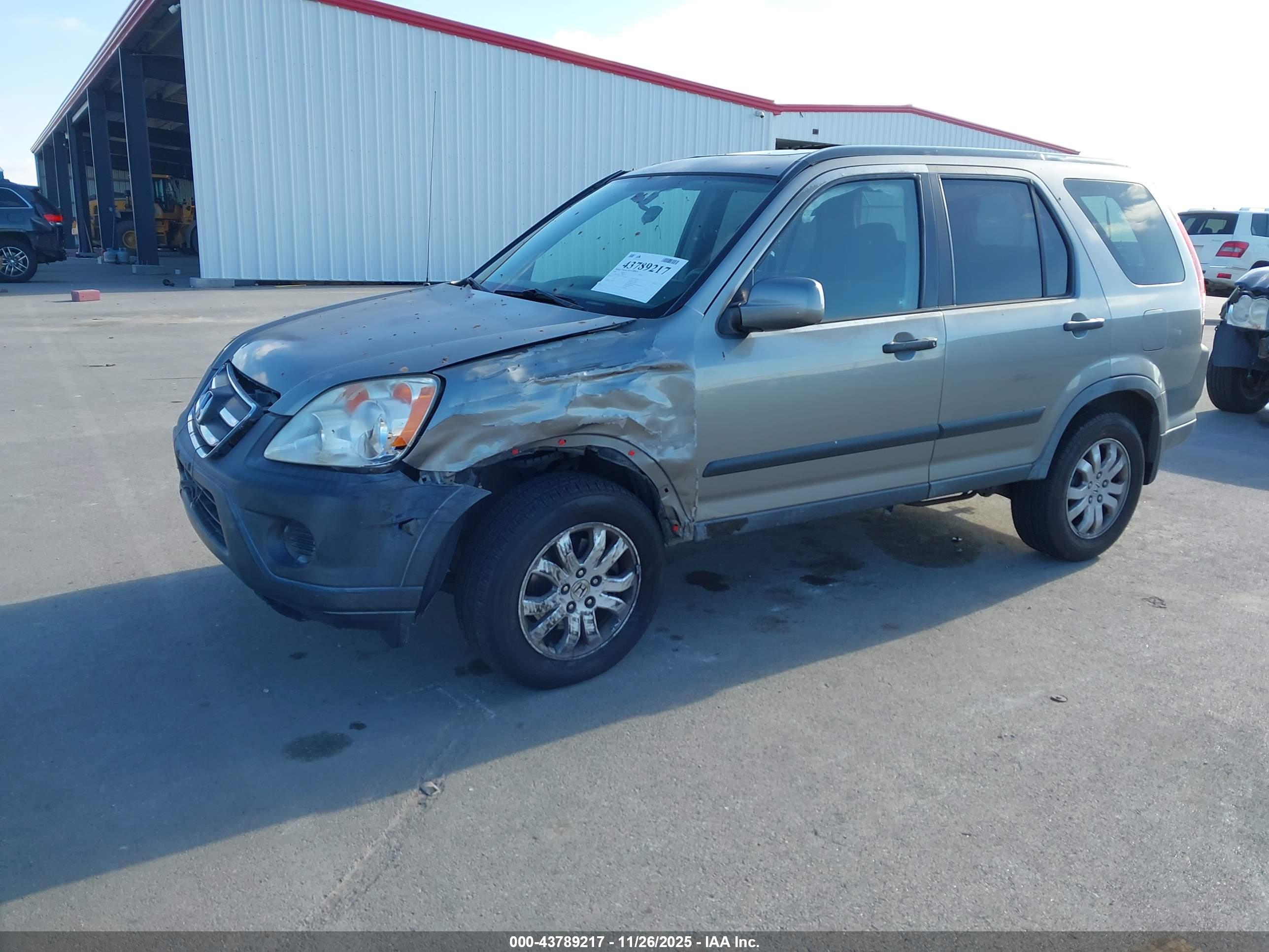 HONDA CR-V image 2