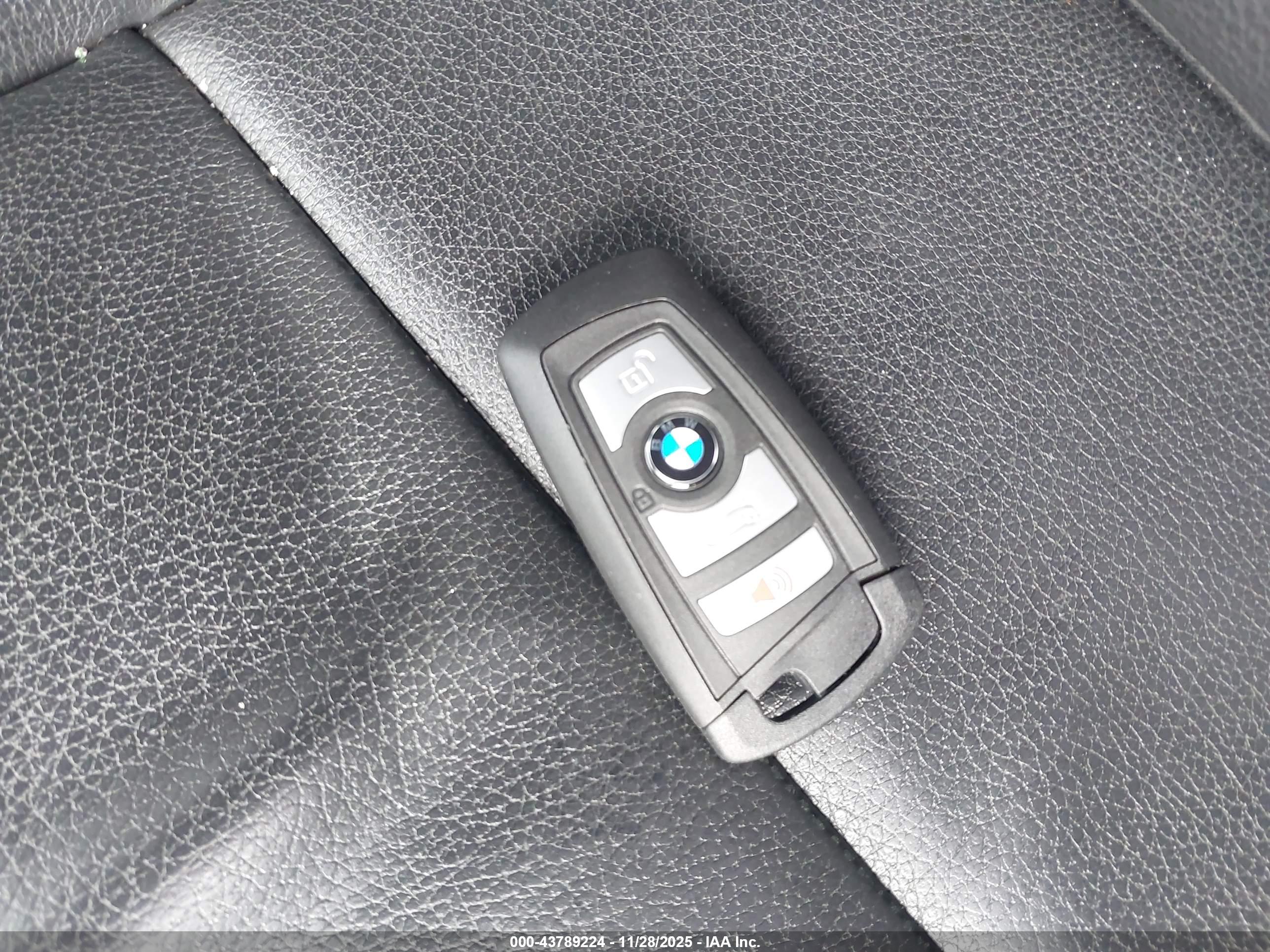 BMW 528I image 11